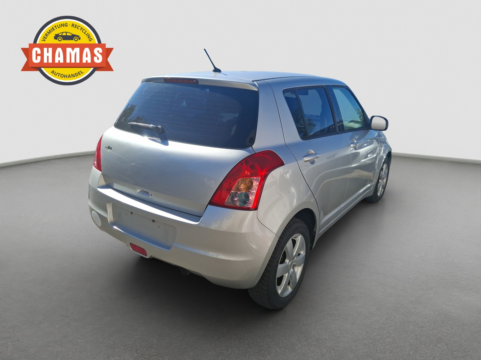 SUZUKI Swift 1.3i 16V GL Top 4x4-image-2