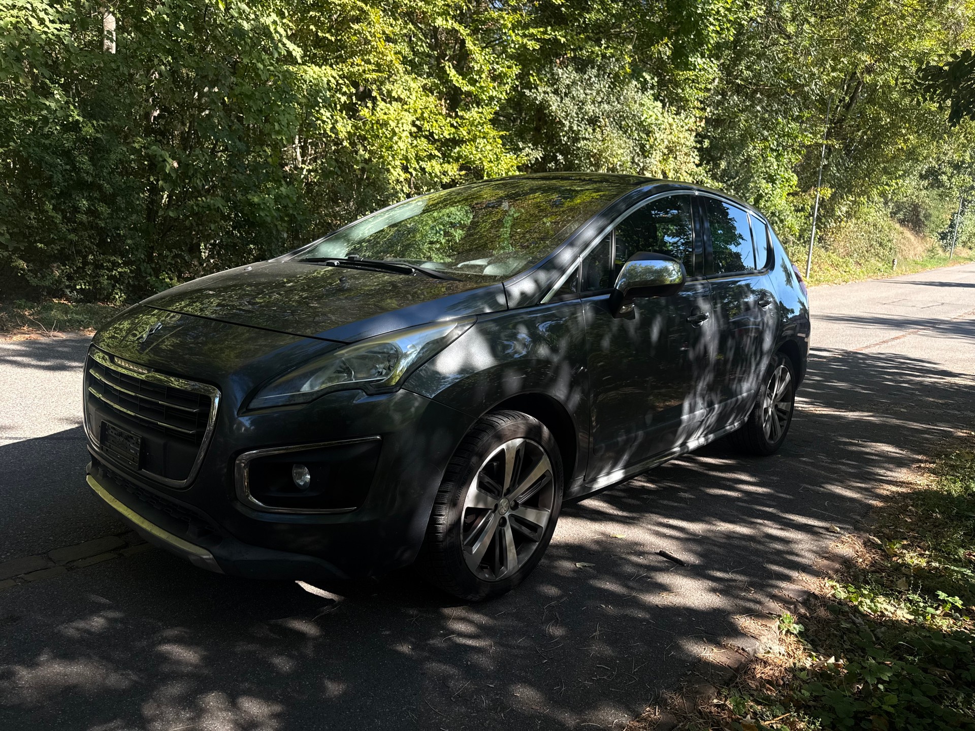 PEUGEOT 3008 1.6 HDI Active-image-1