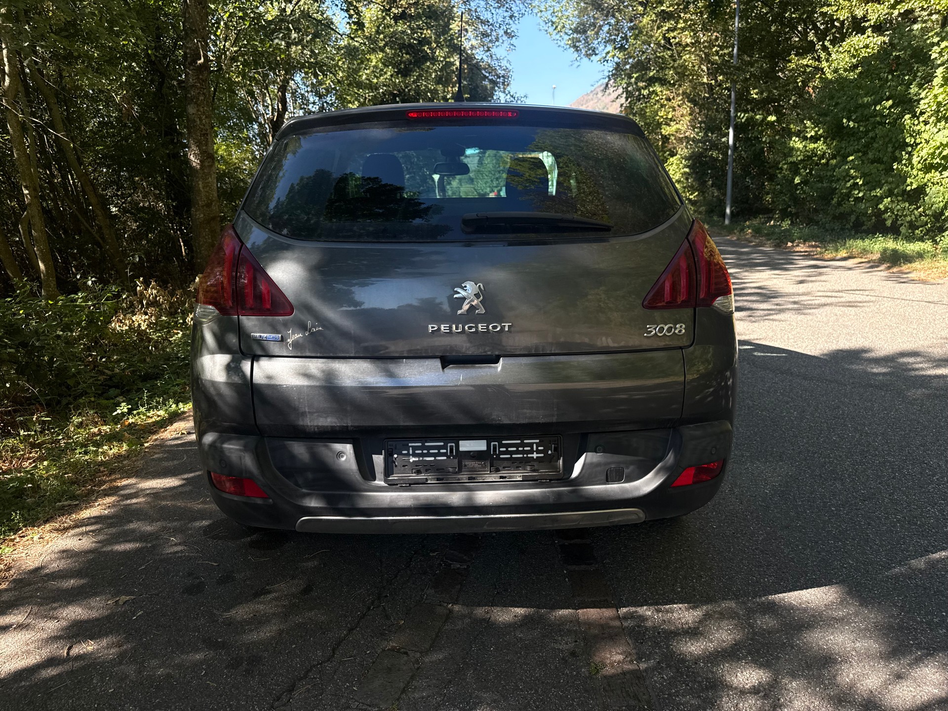 PEUGEOT 3008 1.6 HDI Active-image-4
