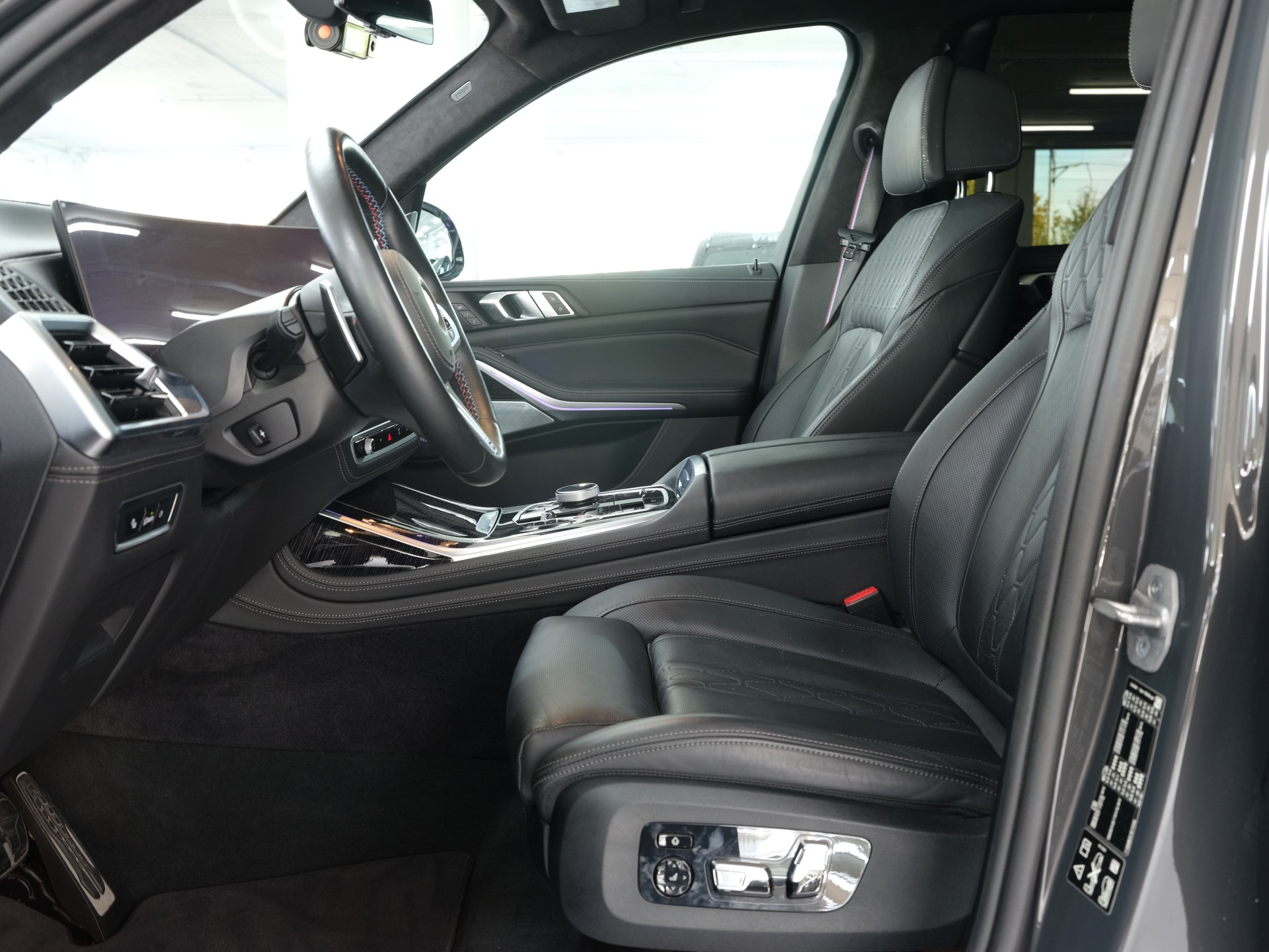 BMW X7 xDrive 48V M60i Steptronic M Sport Pro *Vollausstattung* *Sky Lounge* *Werksgarantie*-image-14