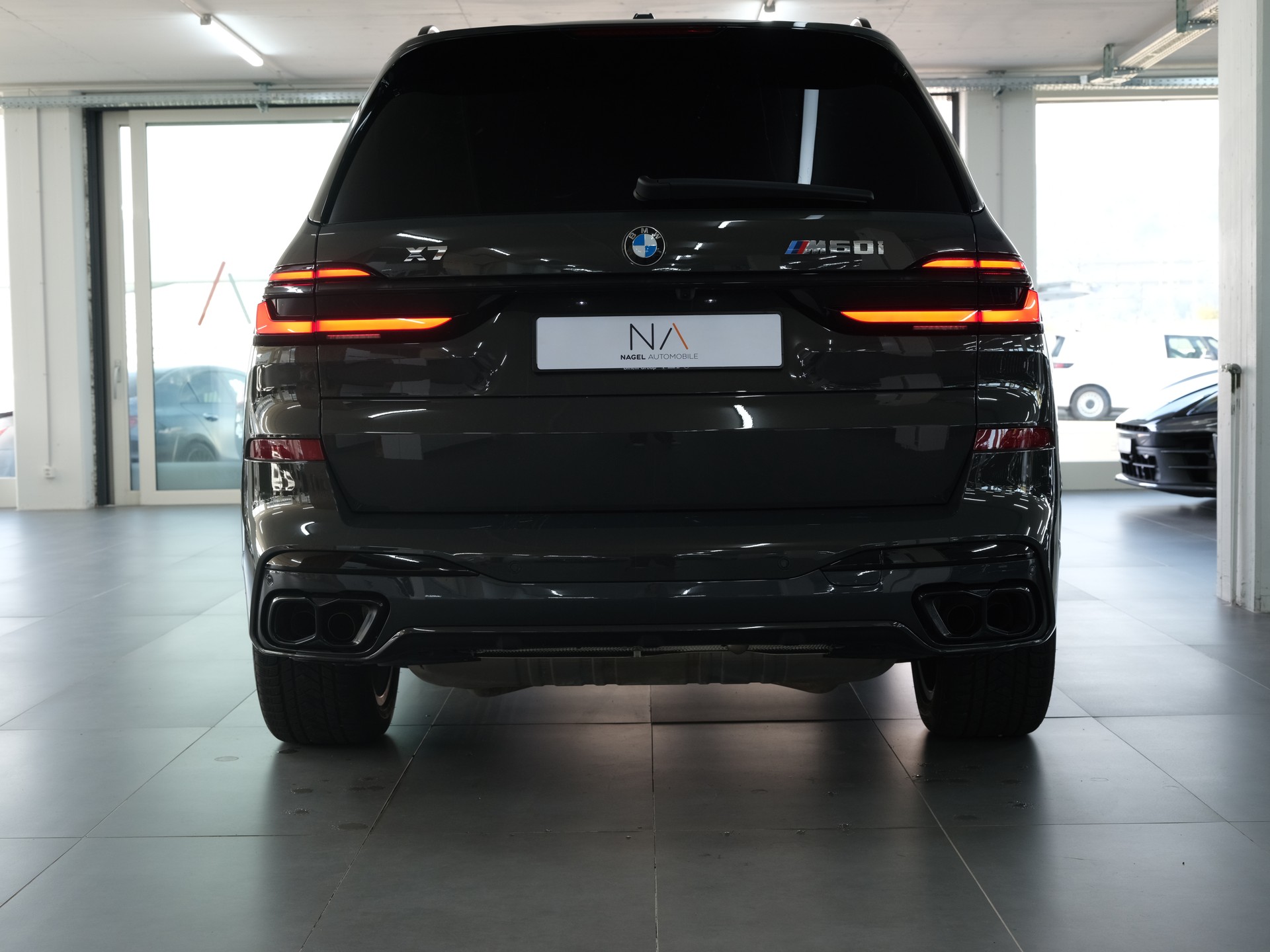 BMW X7 xDrive 48V M60i Steptronic M Sport Pro *Vollausstattung* *Sky Lounge* *Werksgarantie*-image-4