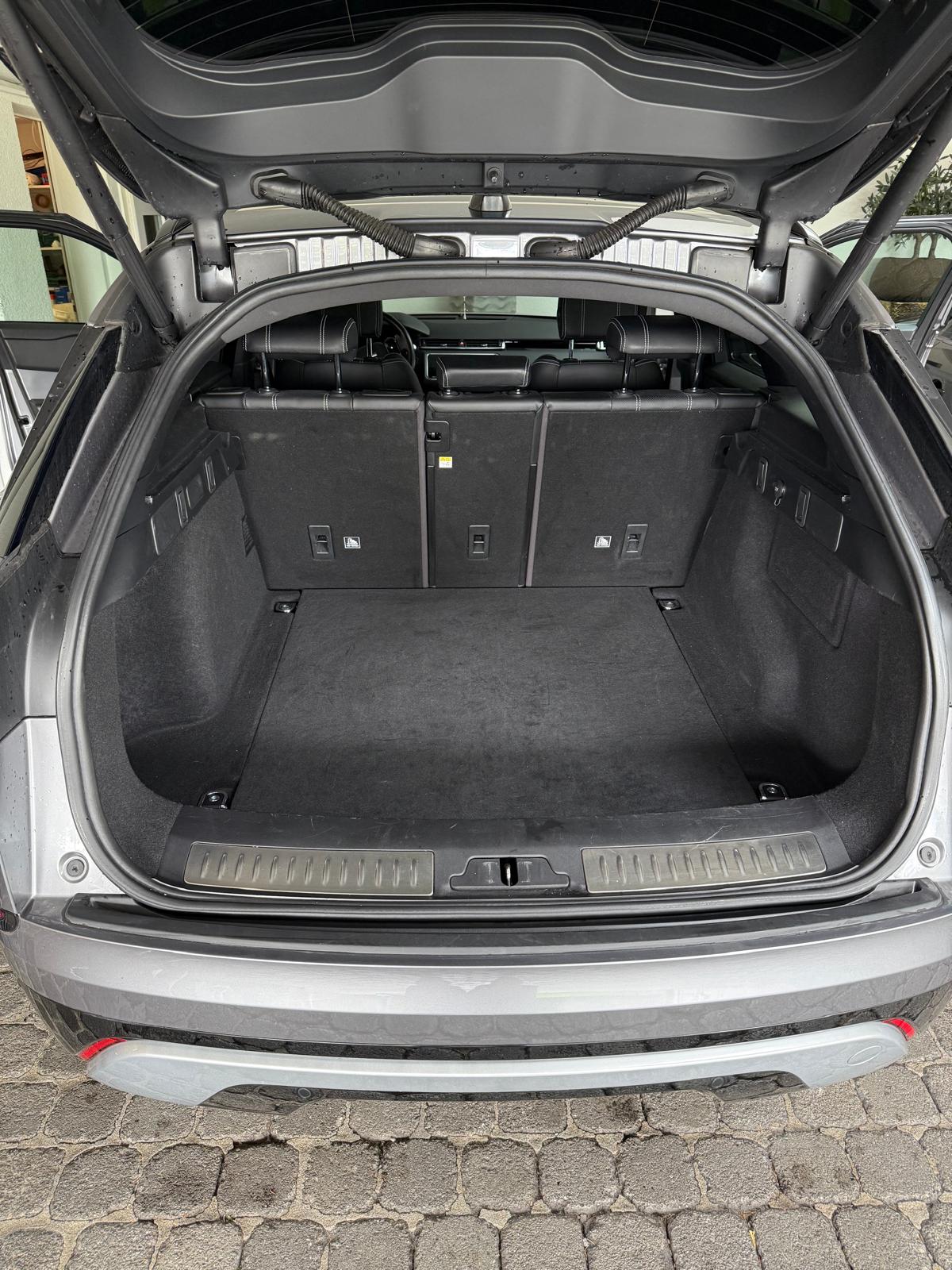 LAND ROVER RANGE ROVER VELAR-image-2