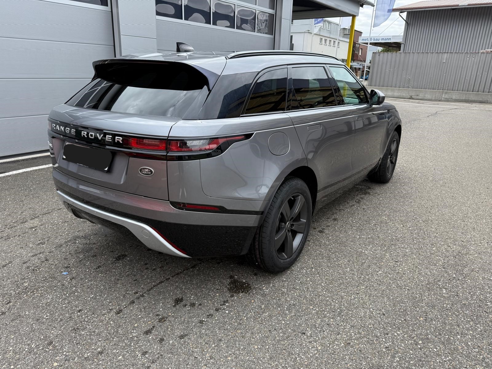 LAND ROVER RANGE ROVER VELAR-image-1