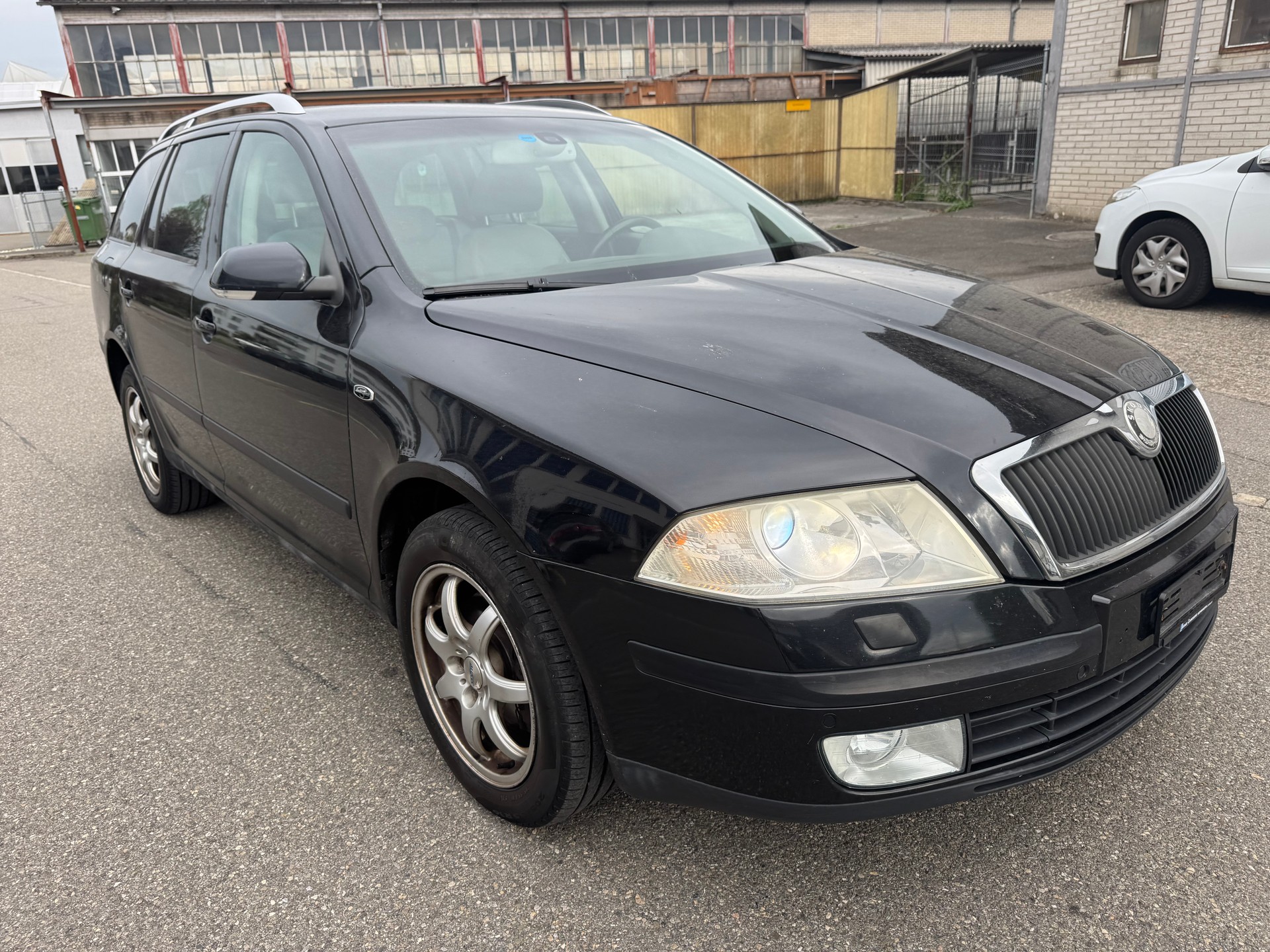 SKODA Octavia 2.0 TDI Laurin & Klement 4x4-image-2