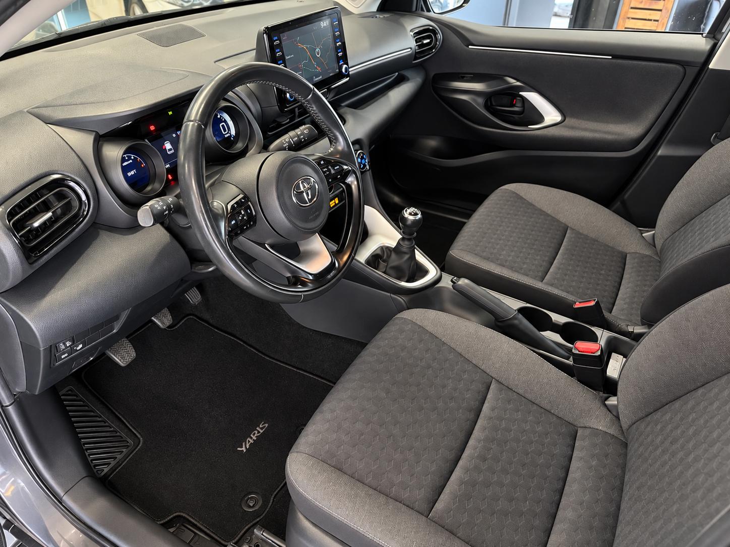 TOYOTA Yaris 1.5 Trend-image-6