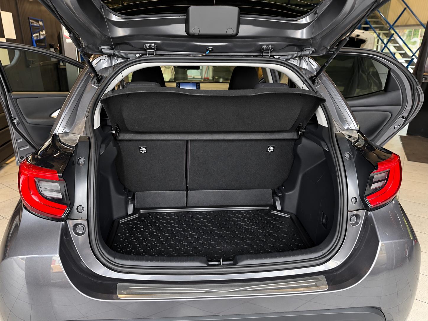 TOYOTA Yaris 1.5 Trend-image-12
