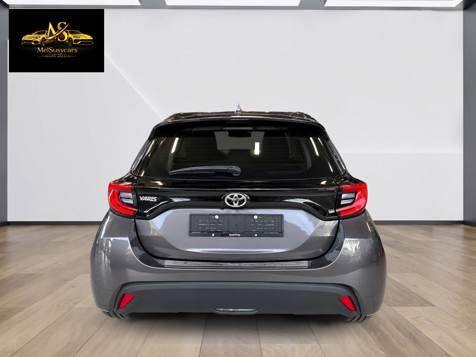 TOYOTA Yaris 1.5 Trend-image-4