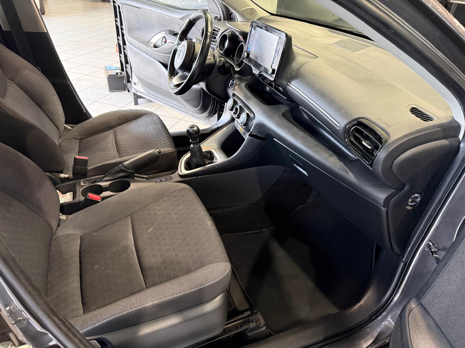 TOYOTA Yaris 1.5 Trend-image-9