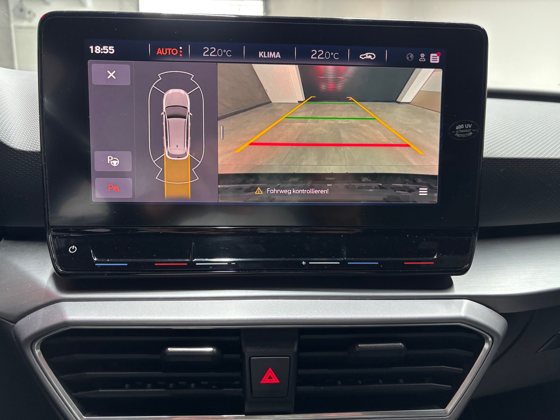 SEAT Leon ST 1.5 eTSI mHEV DSG FR-image-11