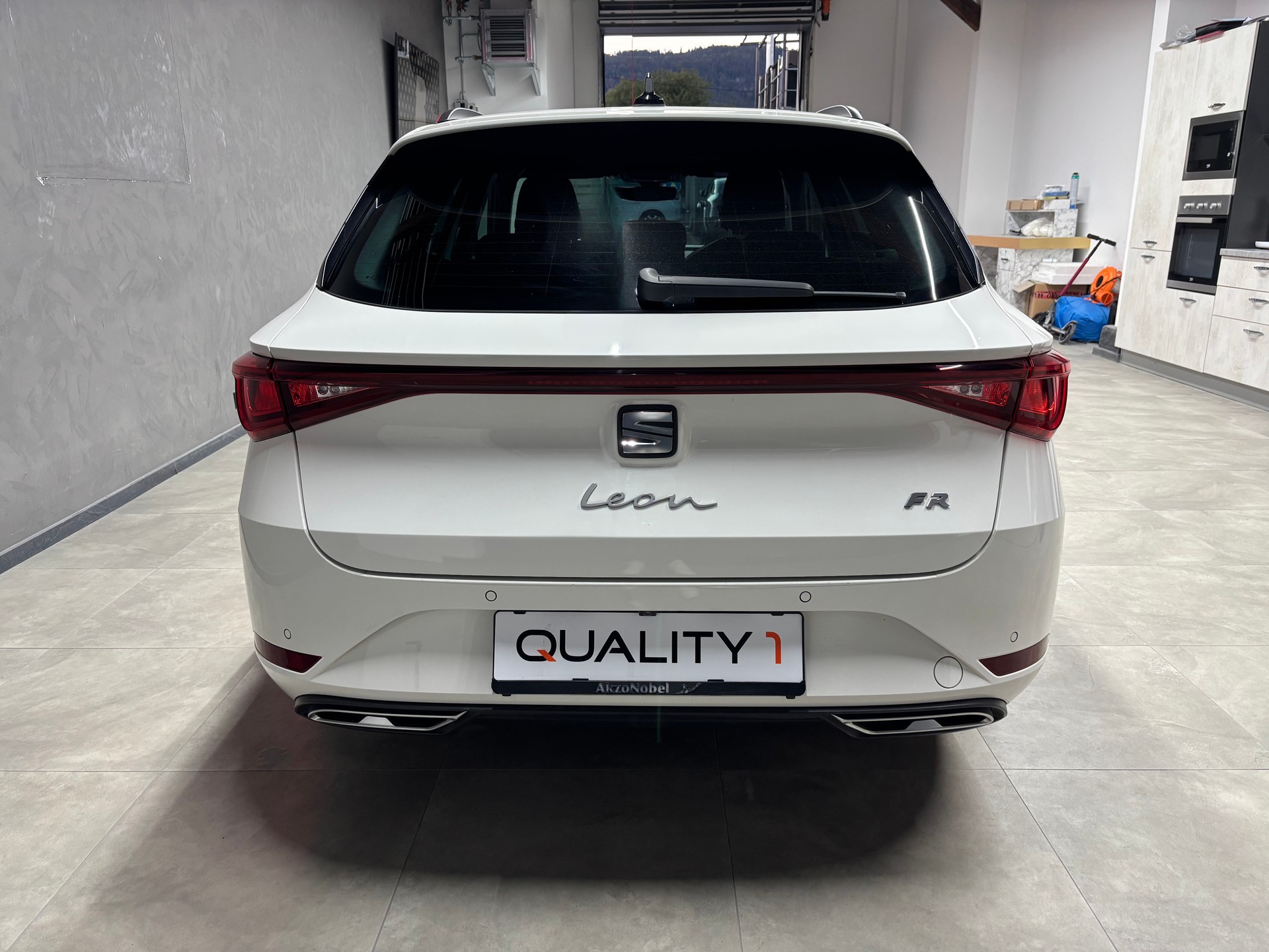 SEAT Leon ST 1.5 eTSI mHEV DSG FR-image-4