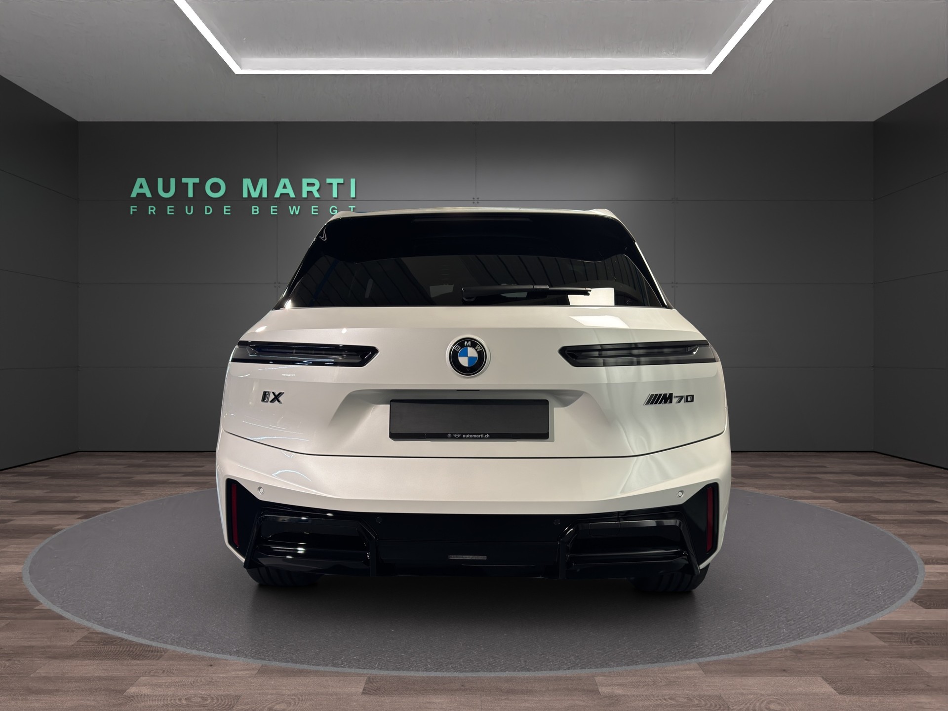 BMW iX I20 M70-image-2