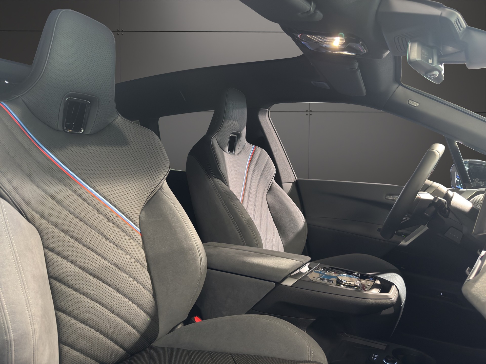 BMW iX I20 M70-image-15
