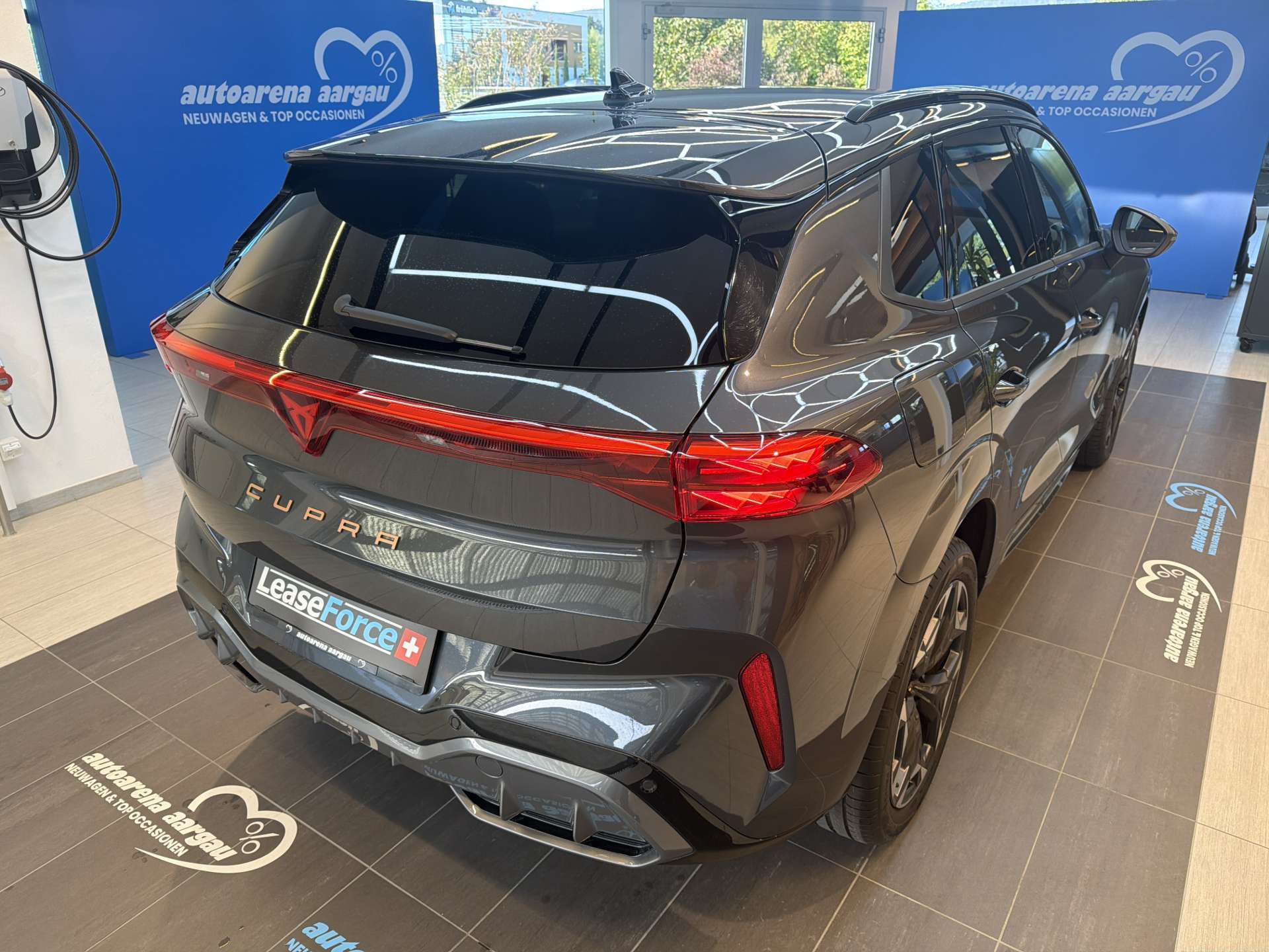 CUPRA Terramar 2.0 TSi VZ 265PS 4Drive DSG-Automat-image-2