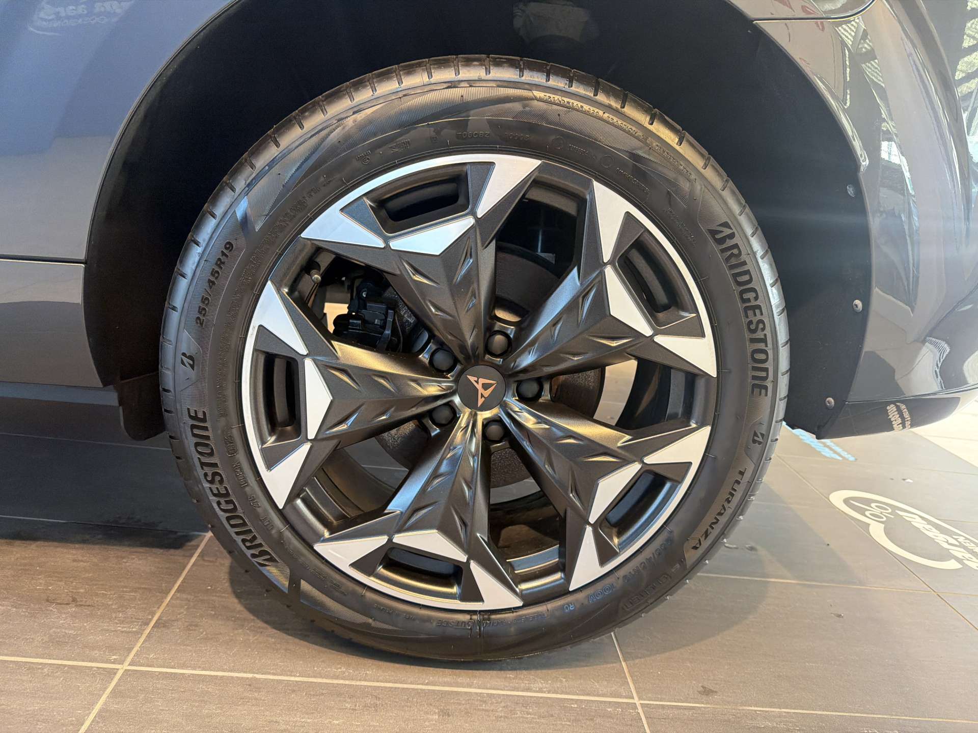 CUPRA Terramar 2.0 TSi VZ 265PS 4Drive DSG-Automat-image-8