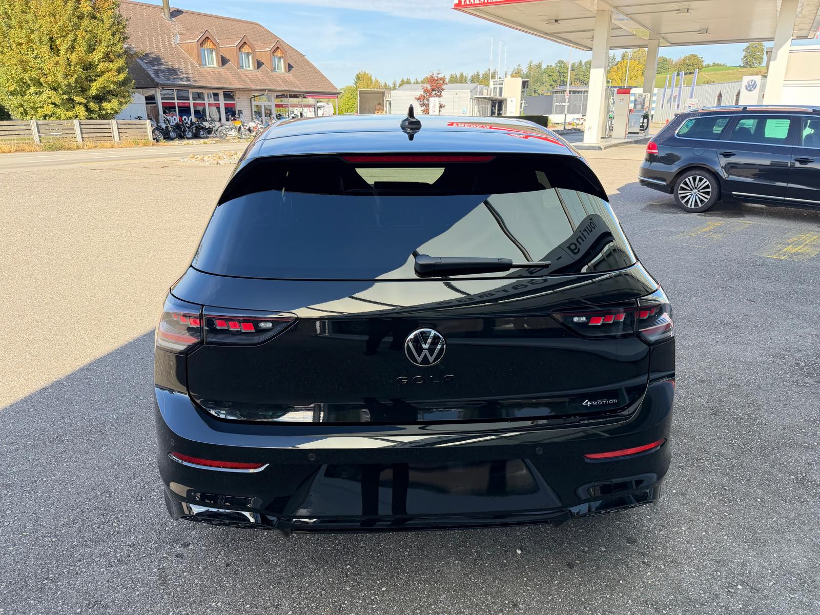 VW Golf 2.0 TSI R-Line DSG 4 Motion-image-3