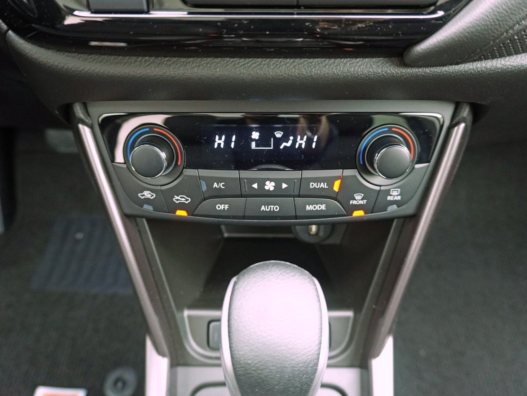 SUZUKI S-Cross 1.4 T Piz Sulai Top Hybrid 4x4-image-20