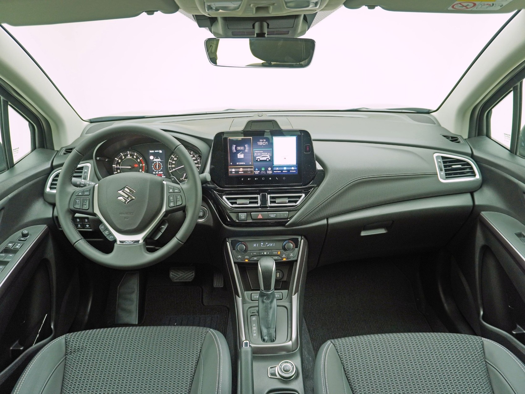SUZUKI S-Cross 1.4 T Piz Sulai Top Hybrid 4x4-image-11
