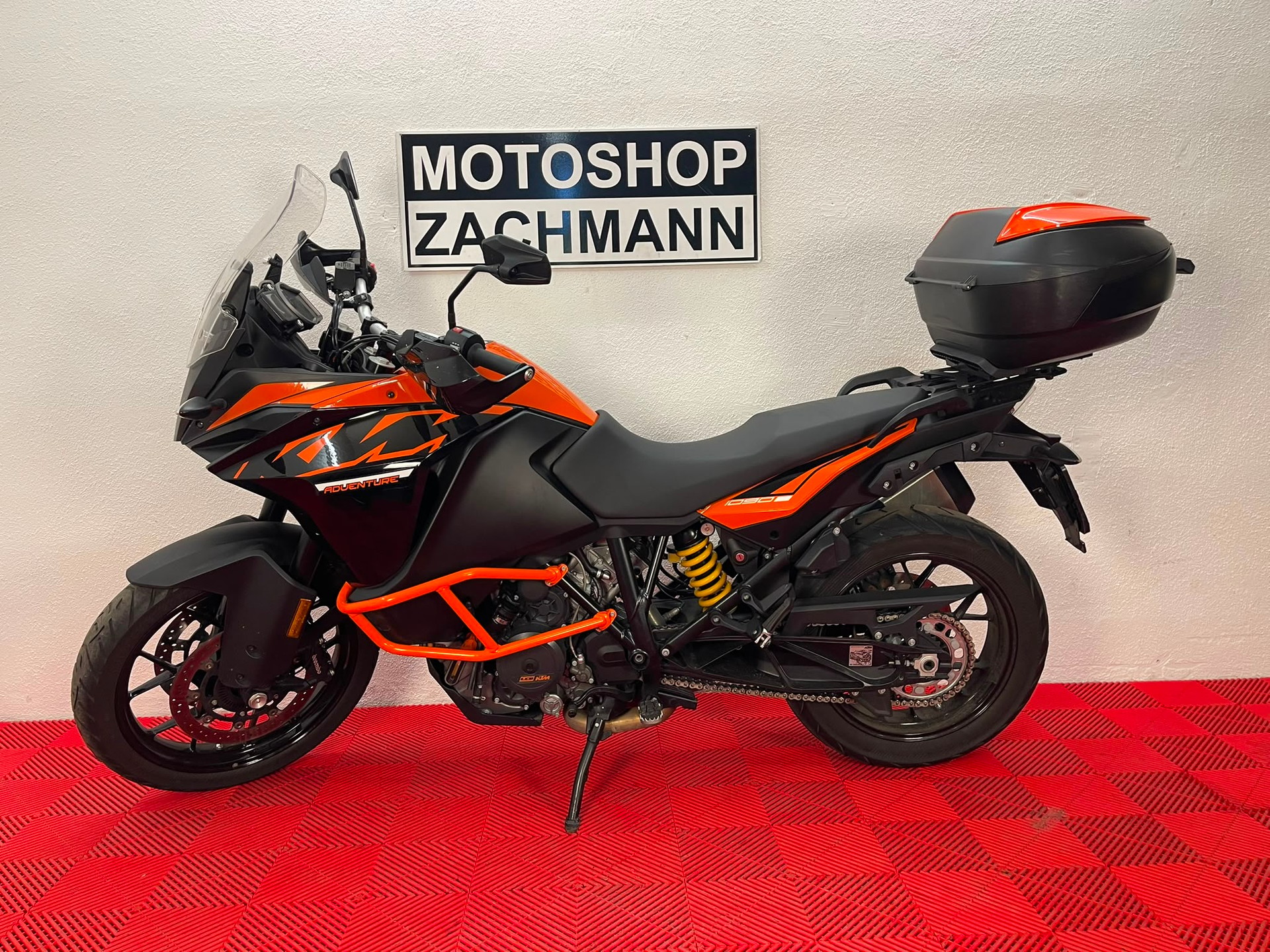 KTM 1090 Adventure ABS-showroom-element-3