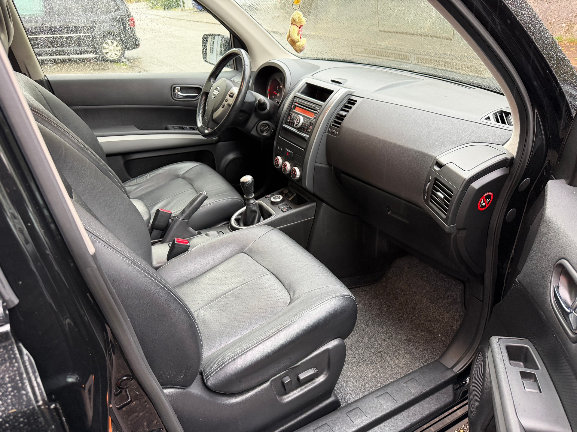 NISSAN X-Trail 2.5 16V Platinum-image-19