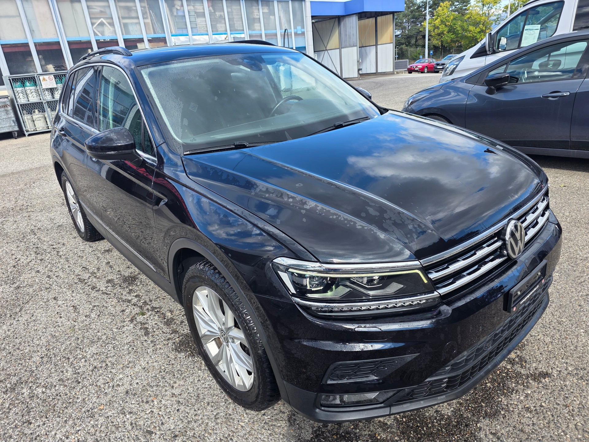 VW Tiguan 2.0TSI Comfortline 4Motion DSG-image-2