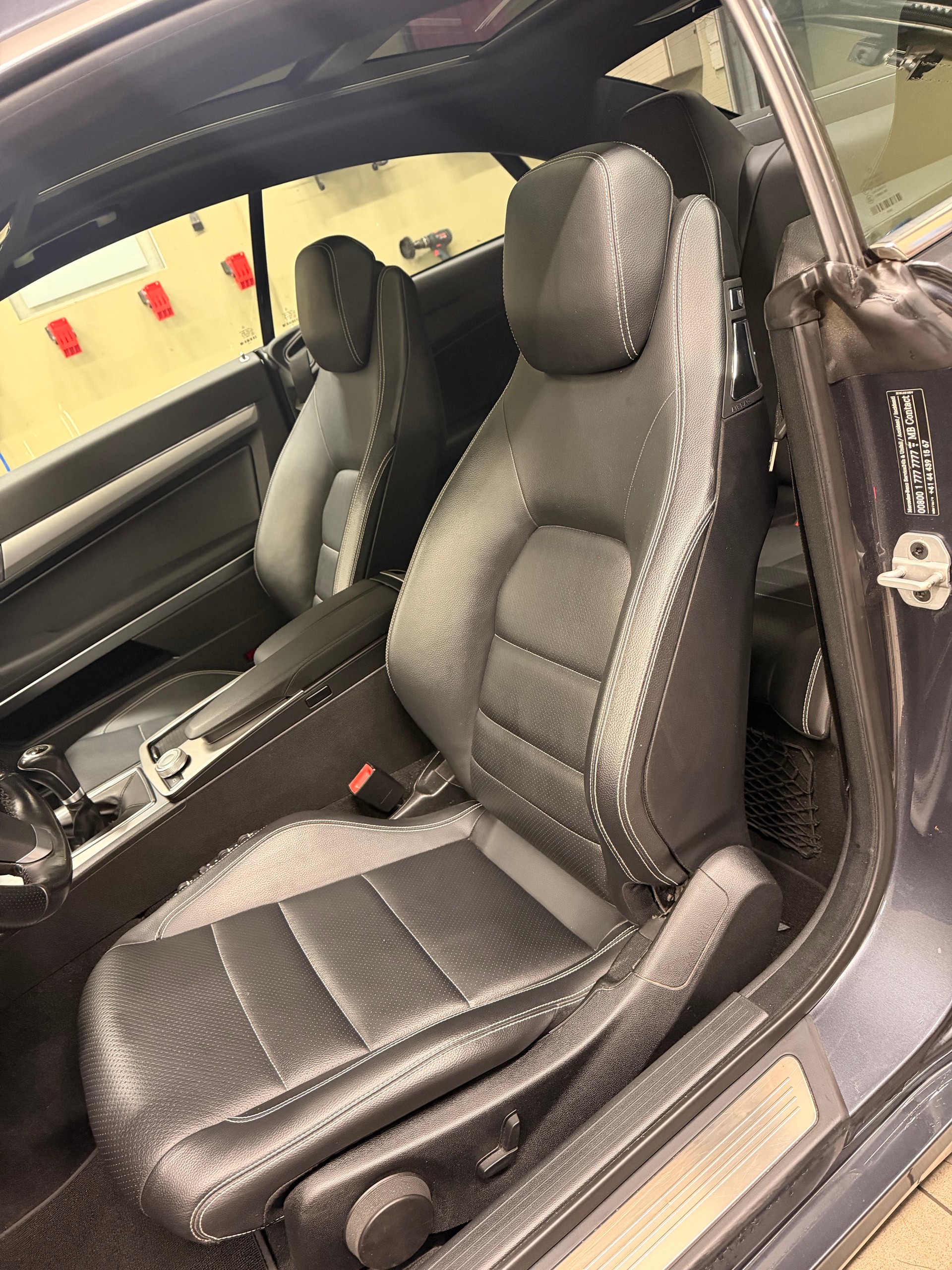 MERCEDES-BENZ E 200 CGI BlueEfficiency My Star-image-6