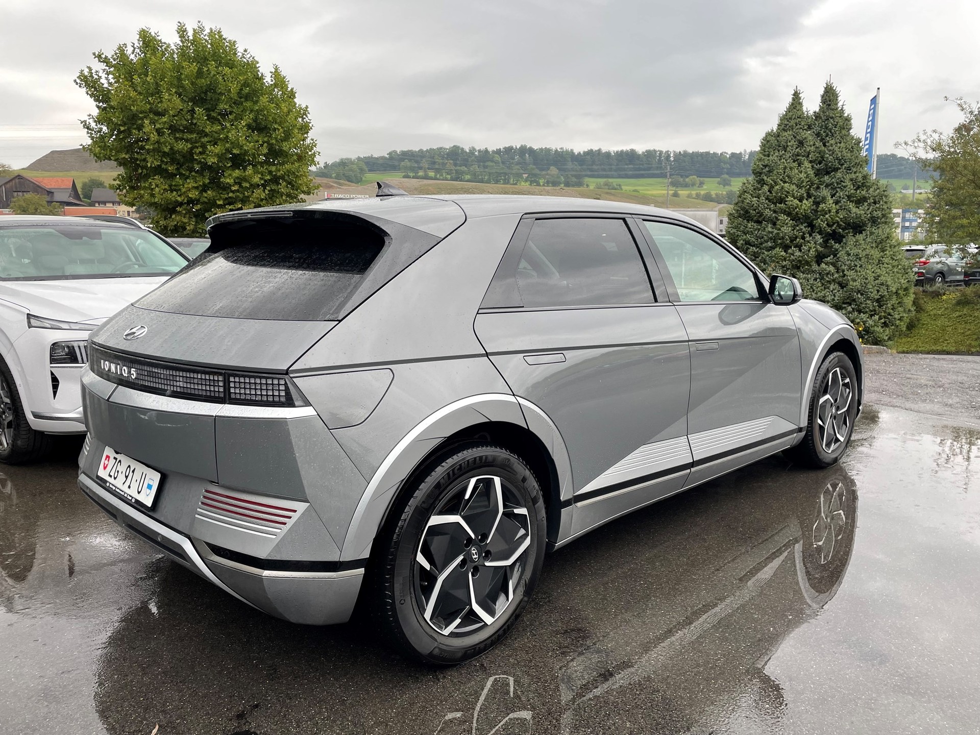 HYUNDAI Ioniq 5 72kWh Amplia 2WD-image-2