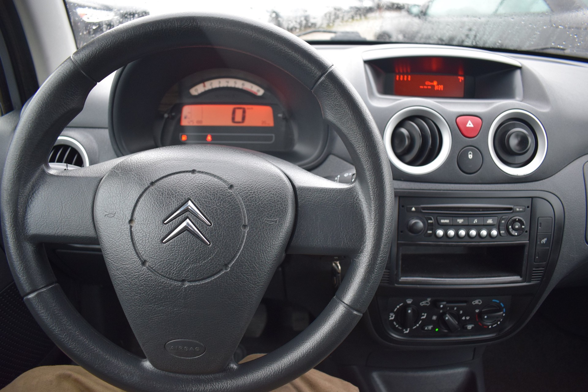 CITROEN C3 1.4i Exclusive-image-7
