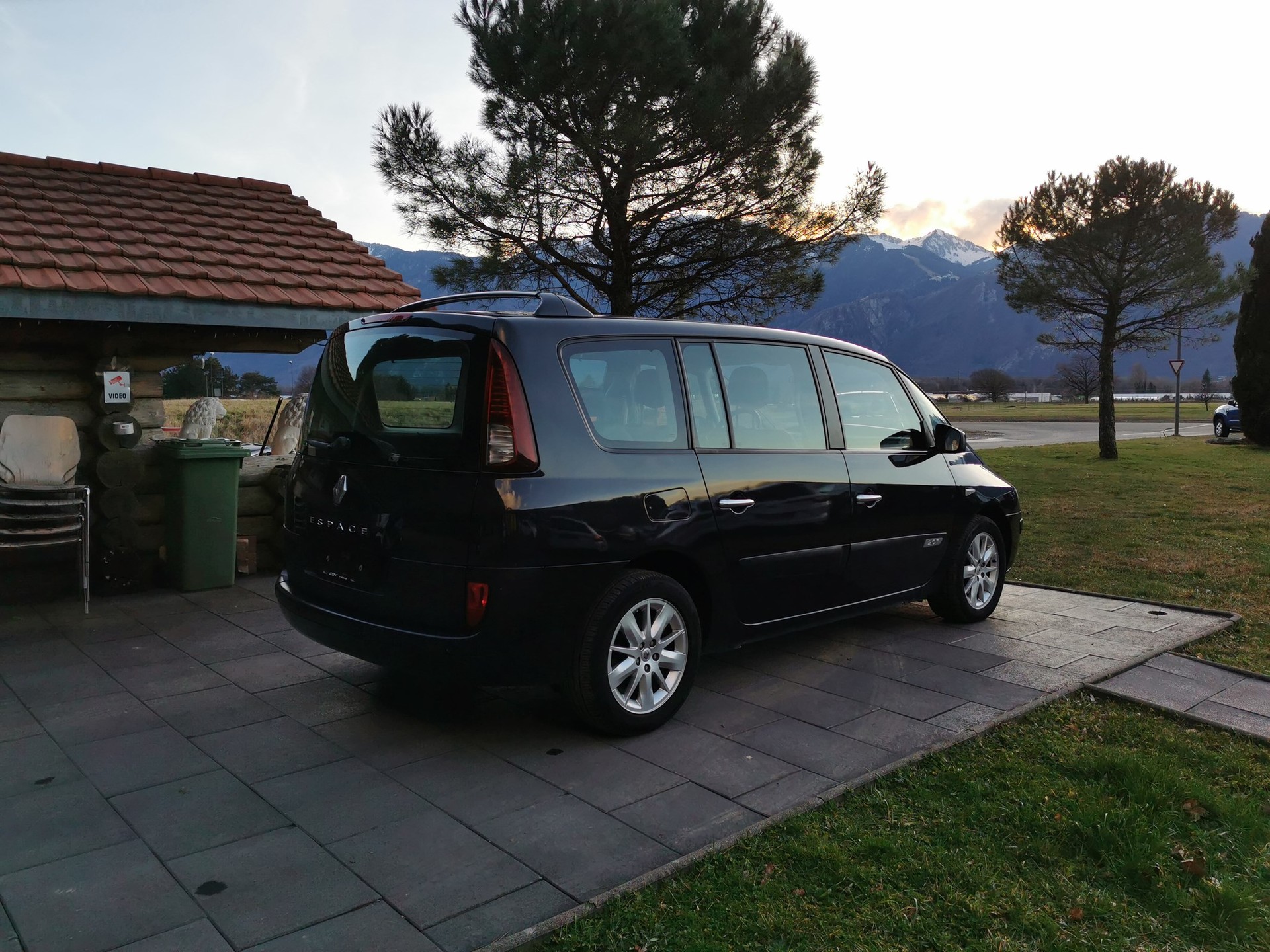 RENAULT Grand Espace 2.0 Turbo Swiss Edition Automatic-image-13