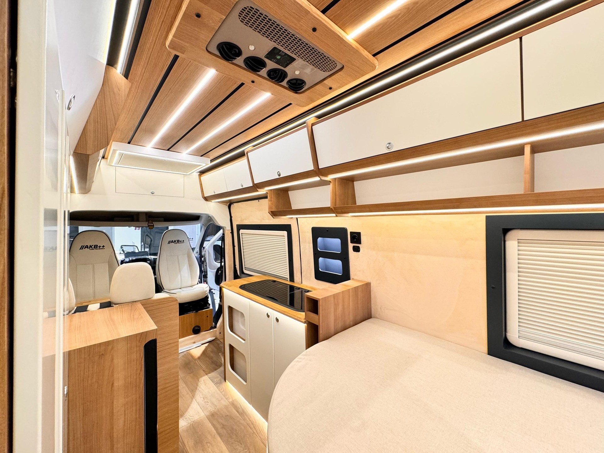 PEUGEOT BOXER AUSBAU ganz Neu unbenutzt-image-1