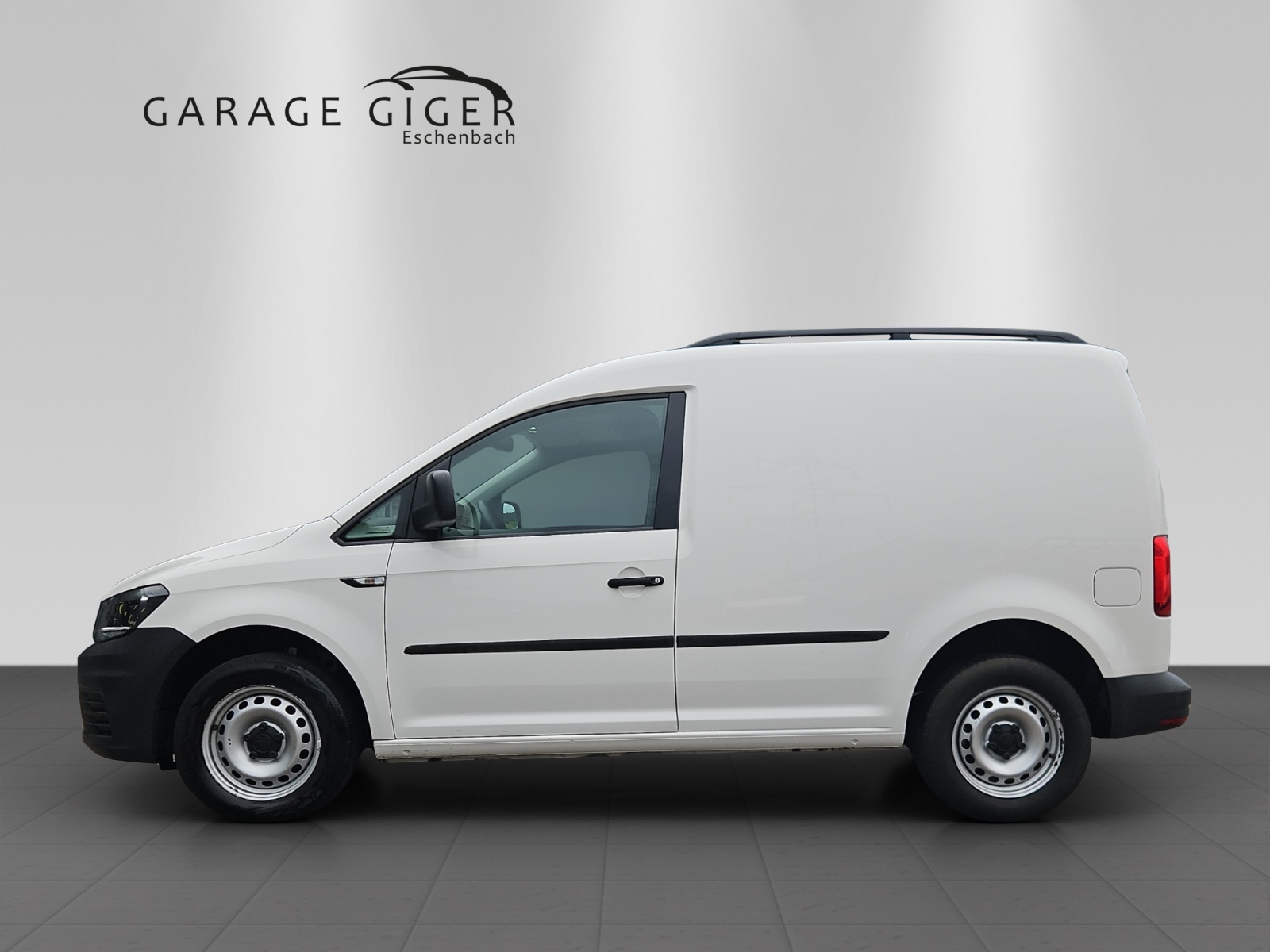 VW Caddy 2.0TDI BlueMotion Technology-image-1
