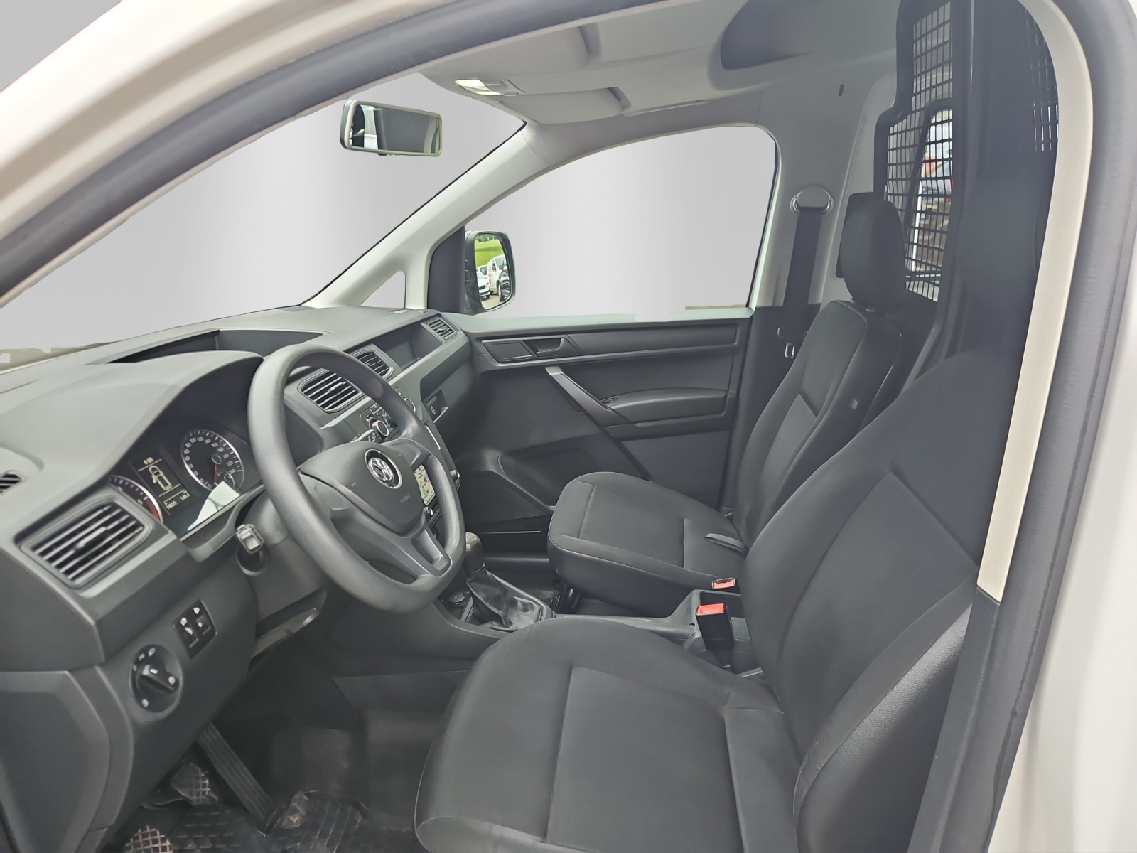 VW Caddy 2.0TDI BlueMotion Technology-image-5