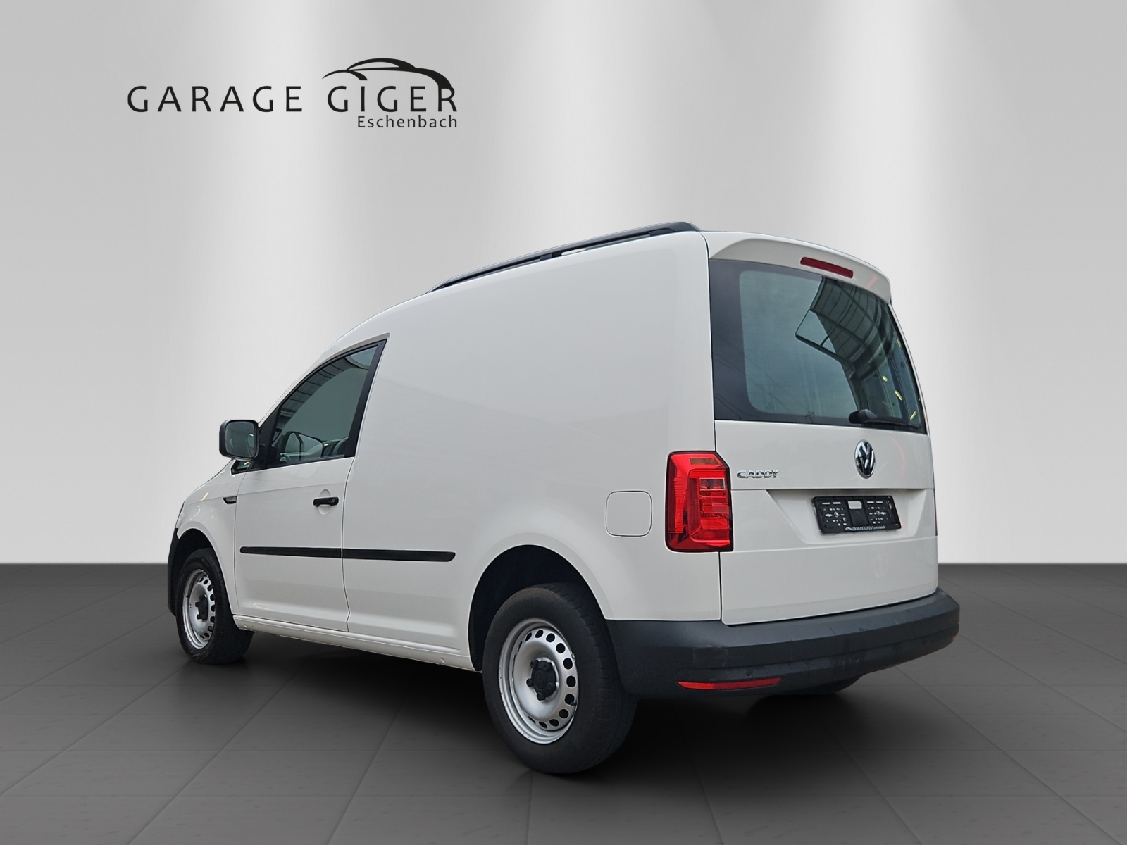VW Caddy 2.0TDI BlueMotion Technology-image-2