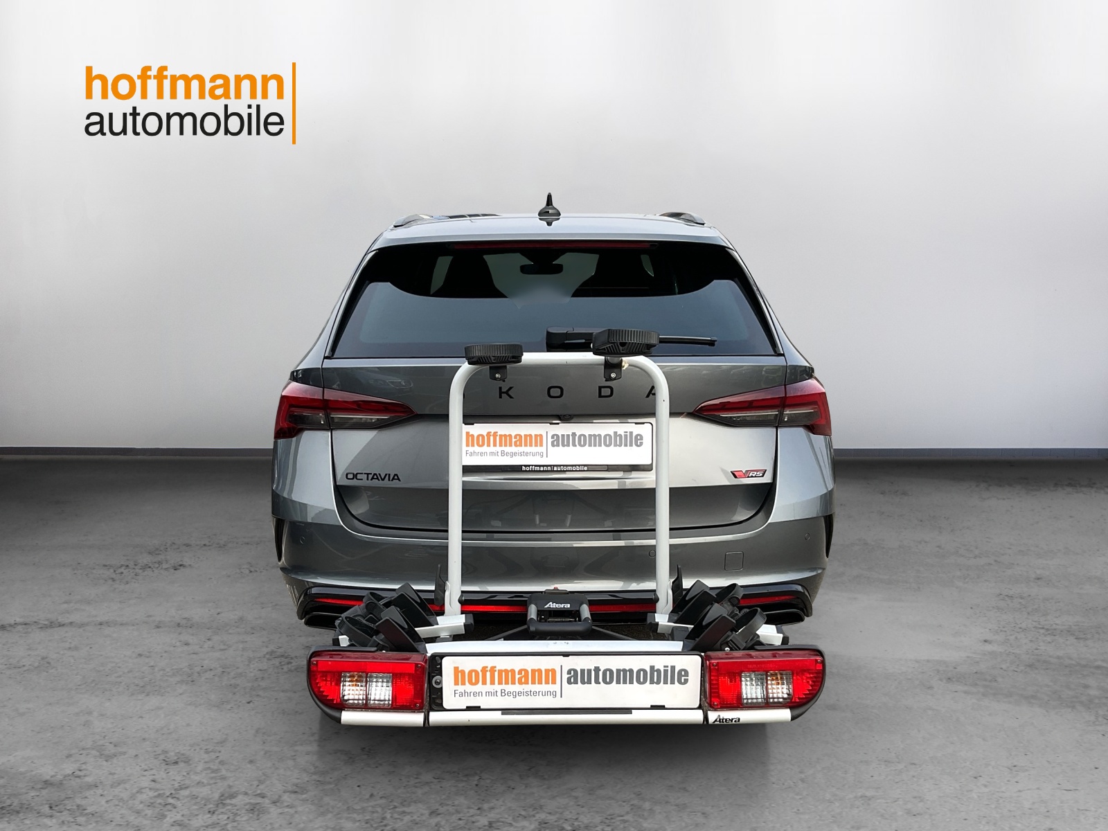 SKODA Octavia Combi 2.0 TSI DSG RS-image-6