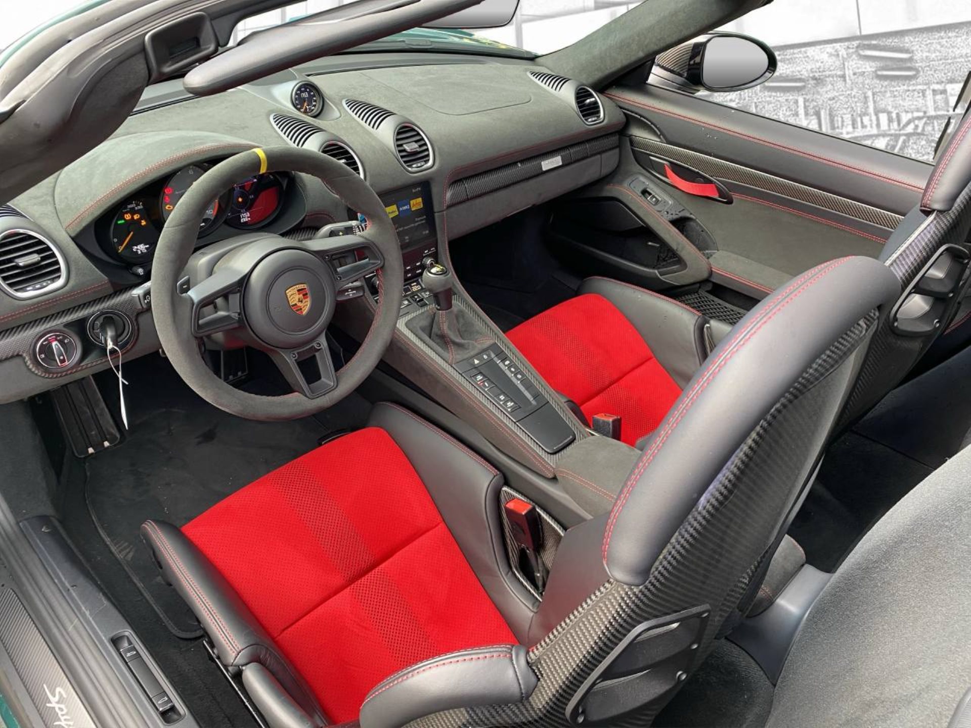 PORSCHE 718 Spyder RS-image-4