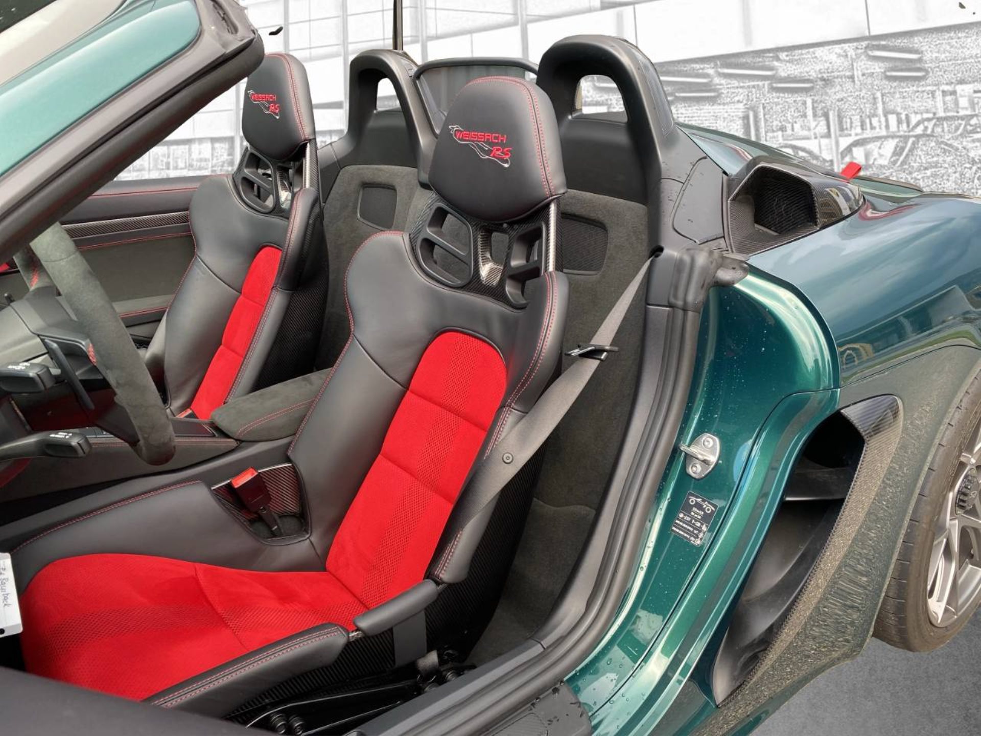 PORSCHE 718 Spyder RS-image-3
