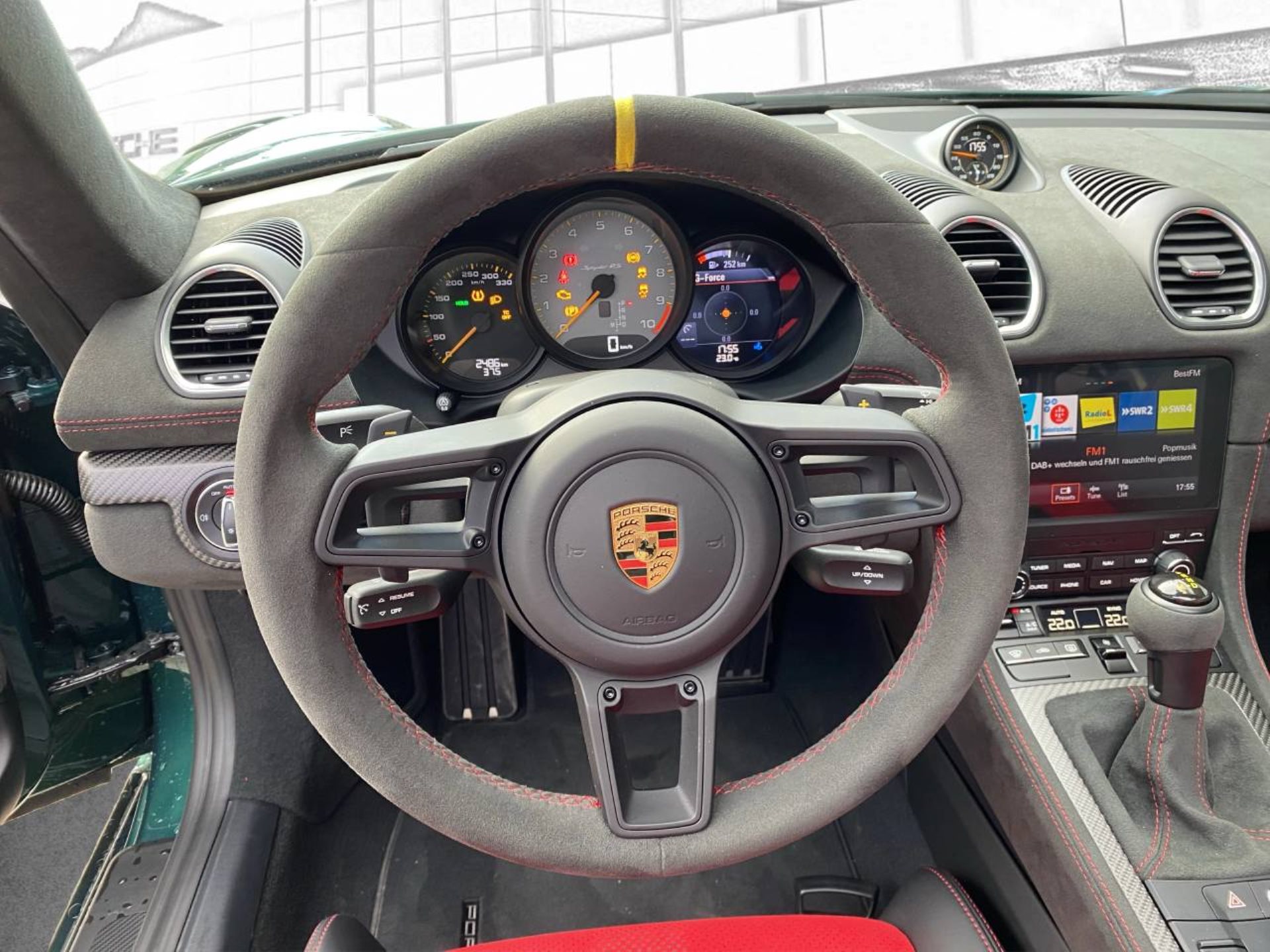 PORSCHE 718 Spyder RS-image-13