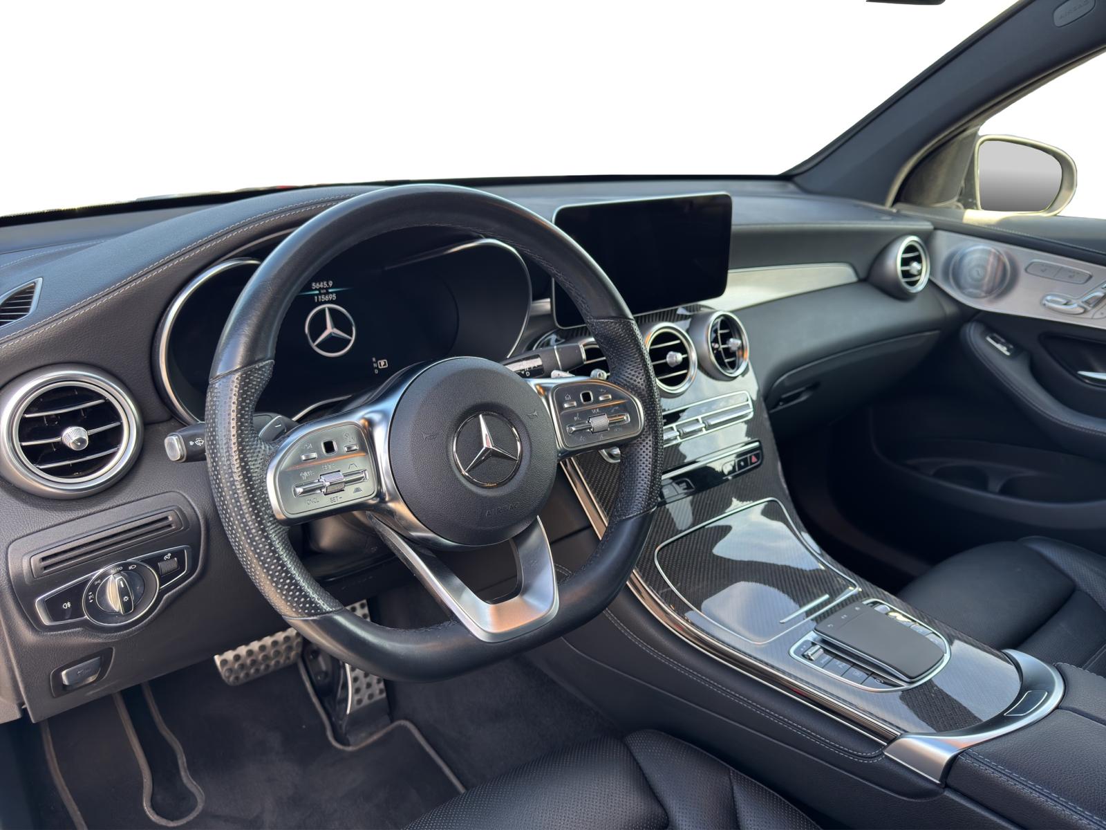 MERCEDES-BENZ GLC Coupé 300 AMG Line 4Matic 9G-Tronic-image-9