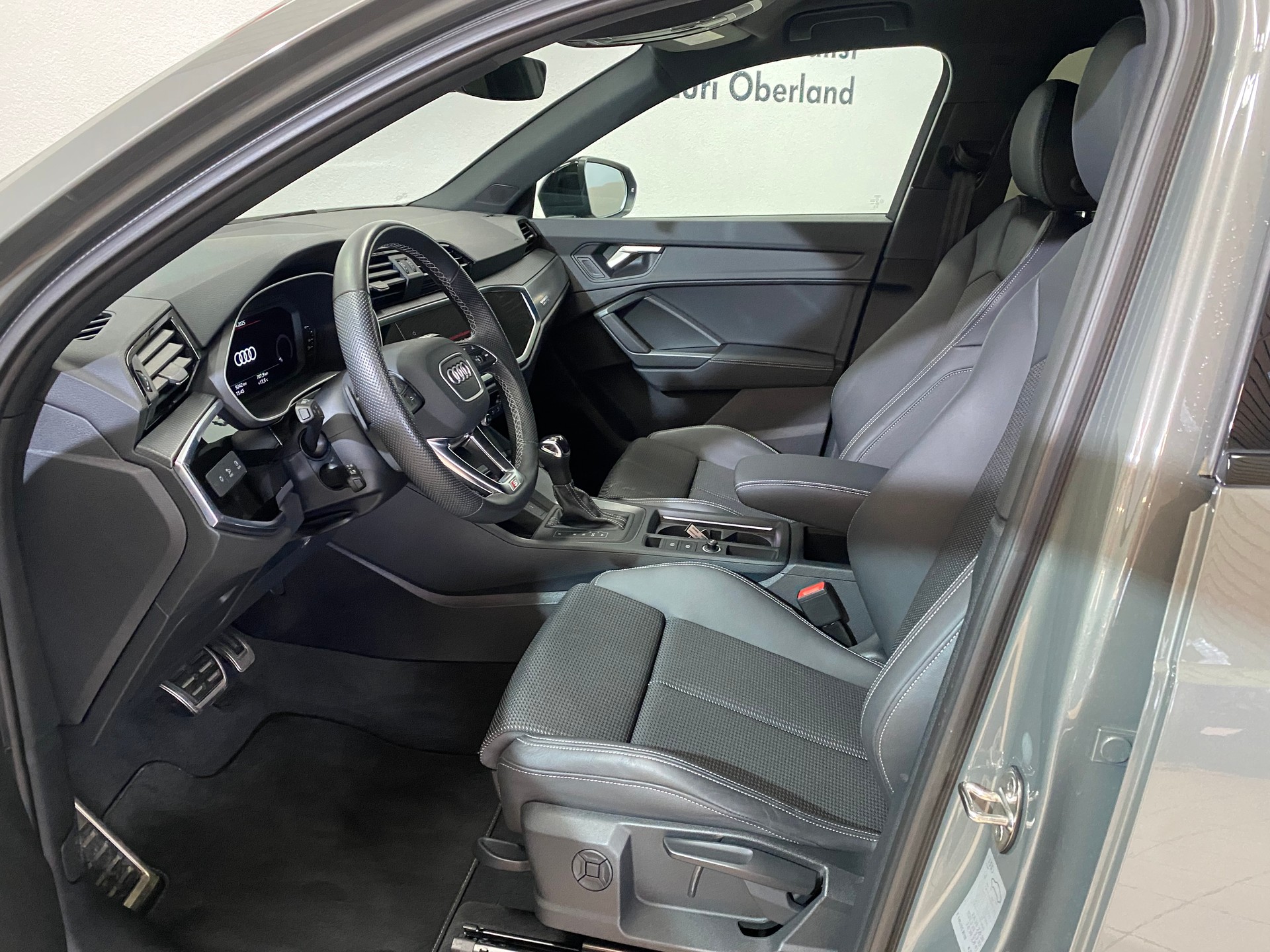 AUDI Q3 35 TFSI advanced Attraction S-tronic-image-6