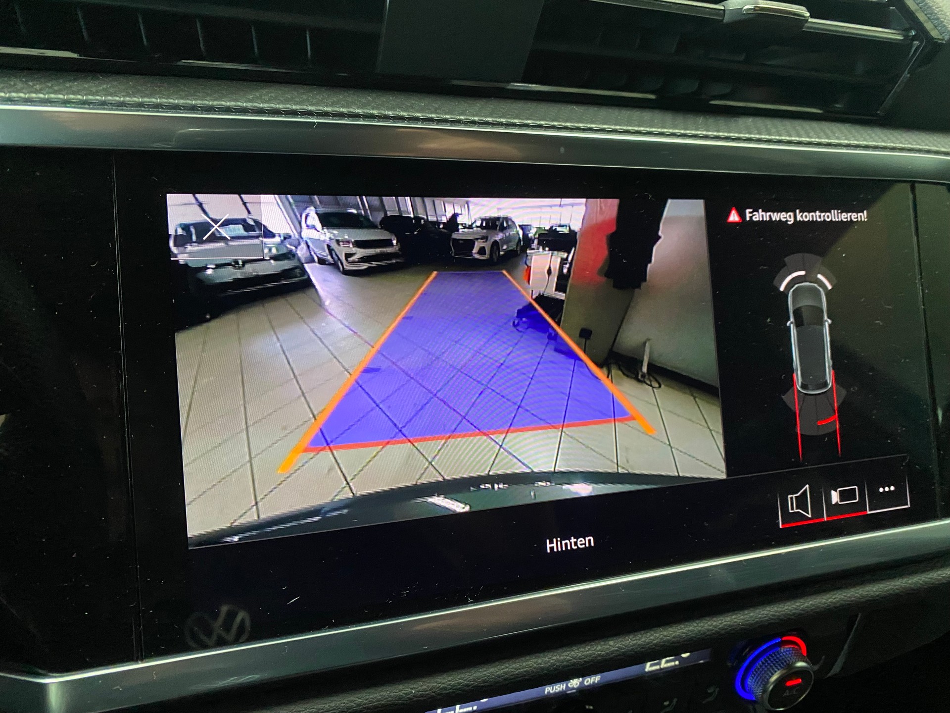 AUDI Q3 35 TFSI advanced Attraction S-tronic-image-11
