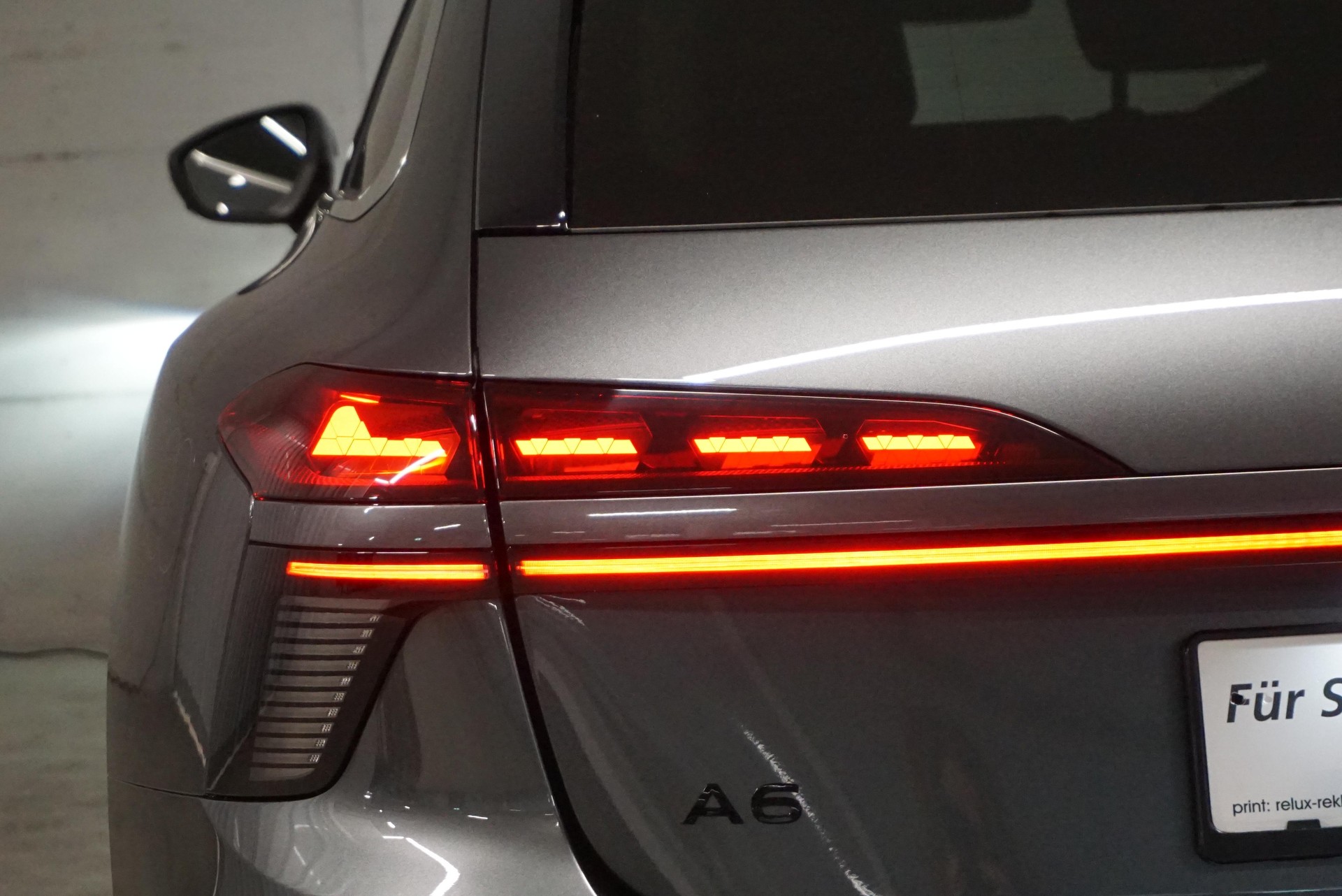 AUDI A6 Avant TFSI quattro 270 kW S tronic-image-4