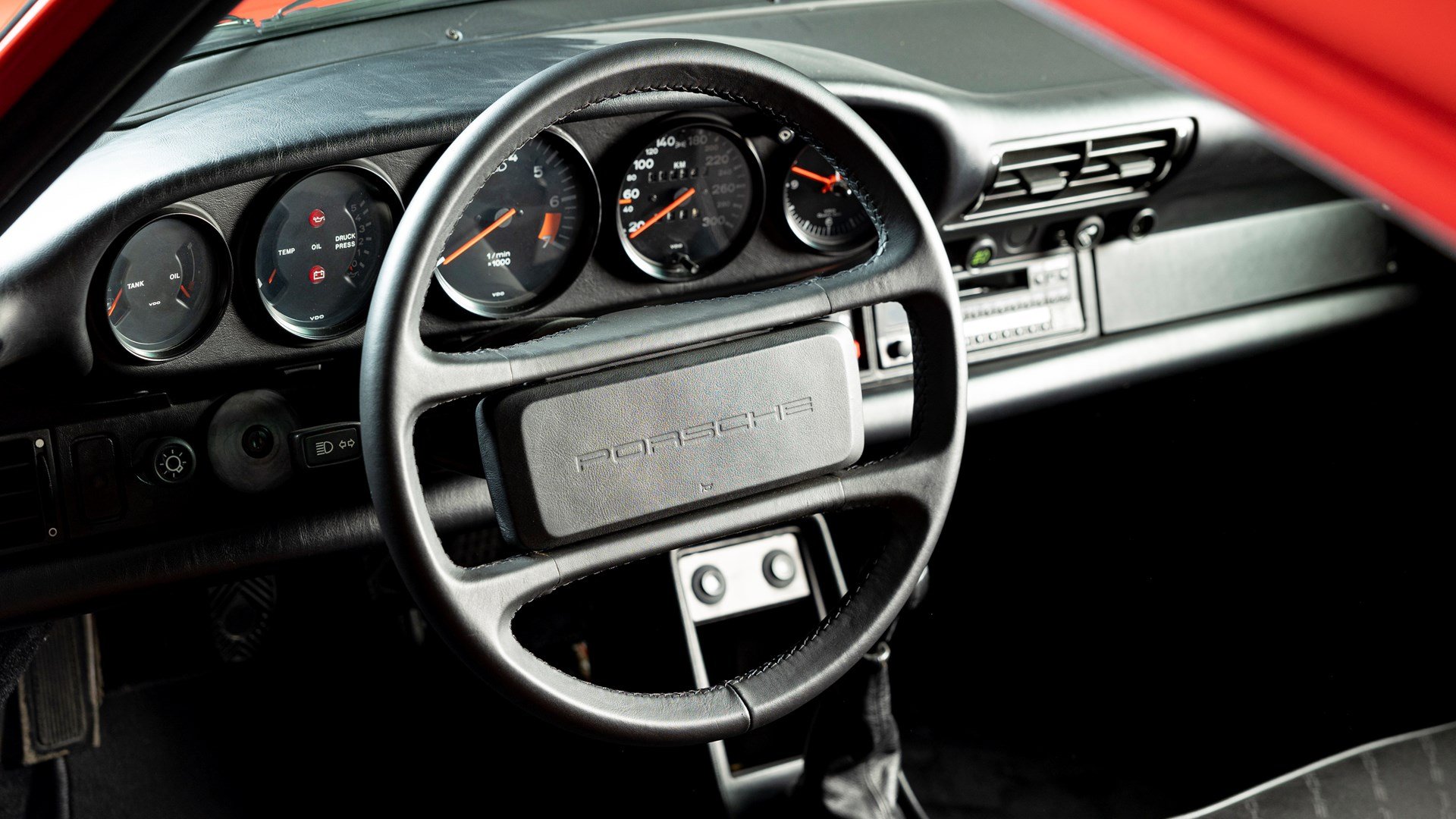 PORSCHE Club Sport-image-13