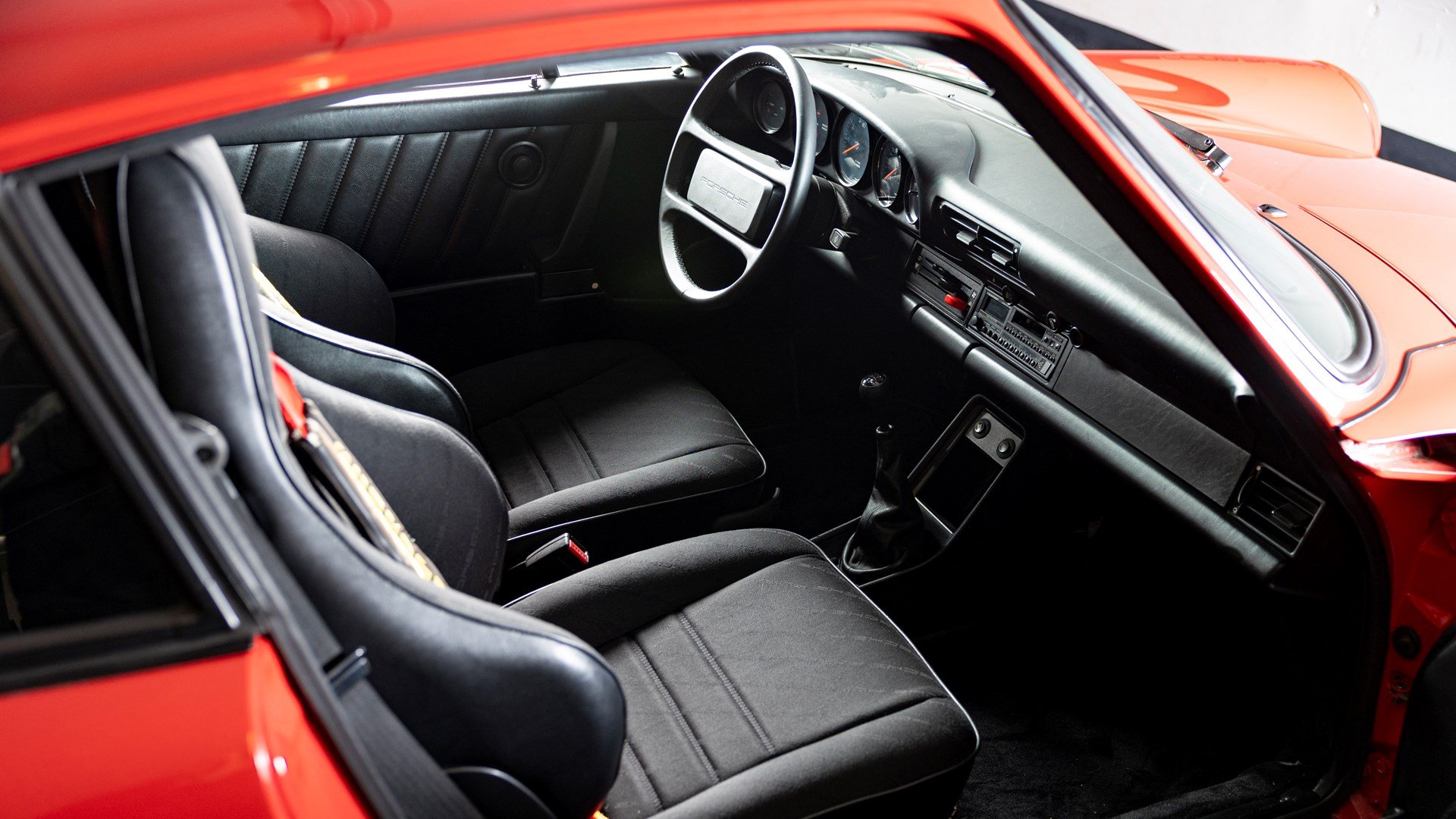 PORSCHE Club Sport-image-7