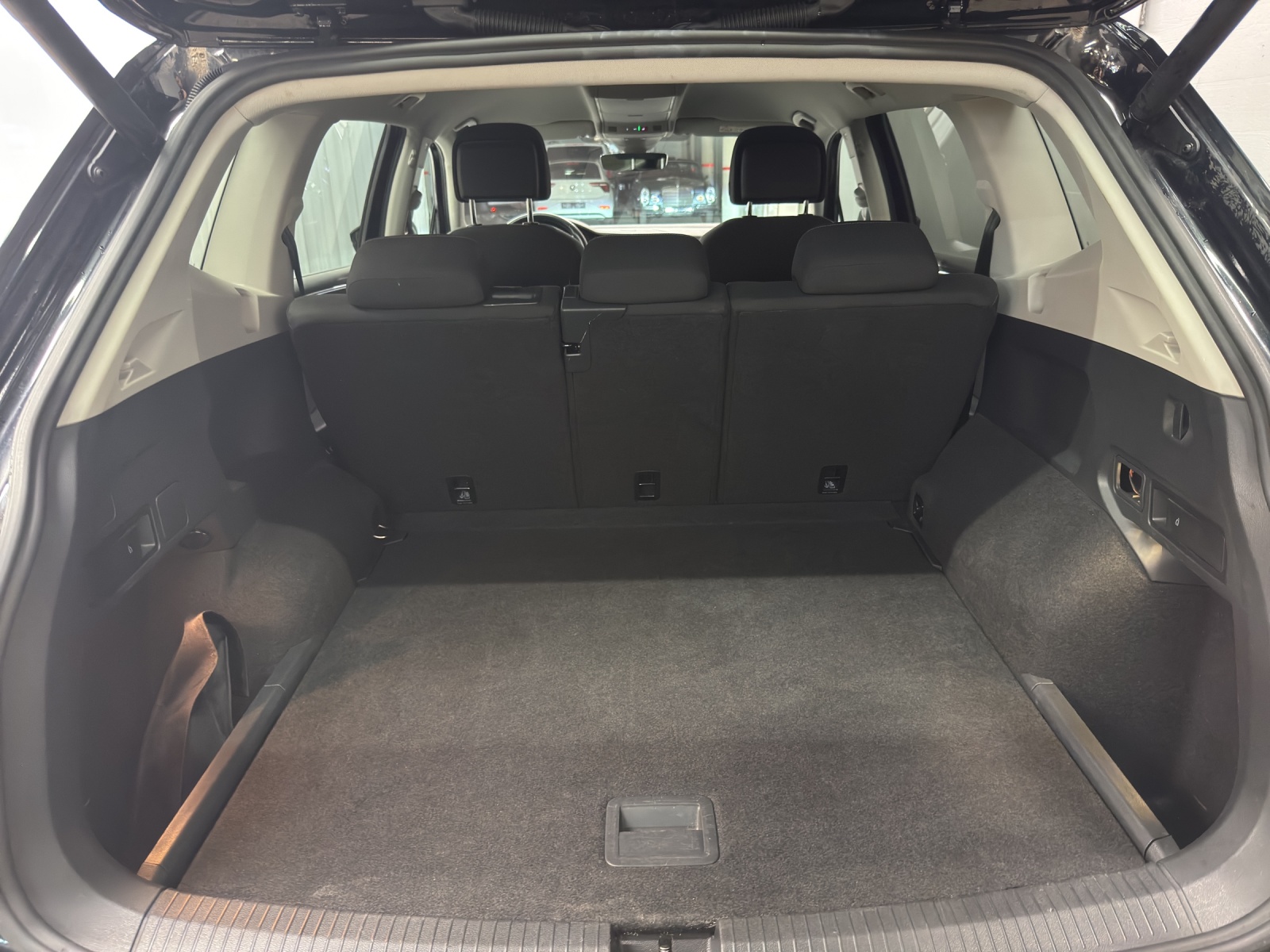 VW Tiguan Allspace 2.0 TSI Highline DSG-image-10