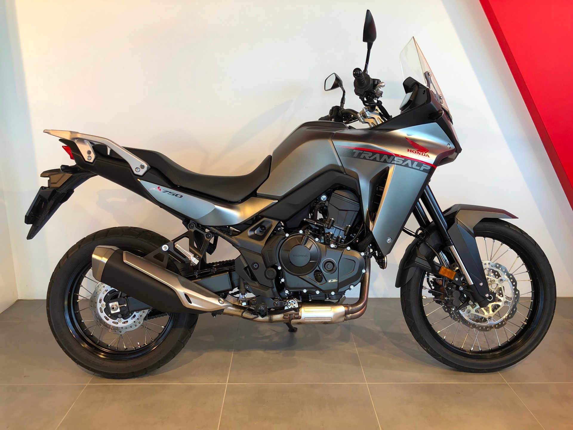 HONDA XL 750 Transalp-showroom-element-2
