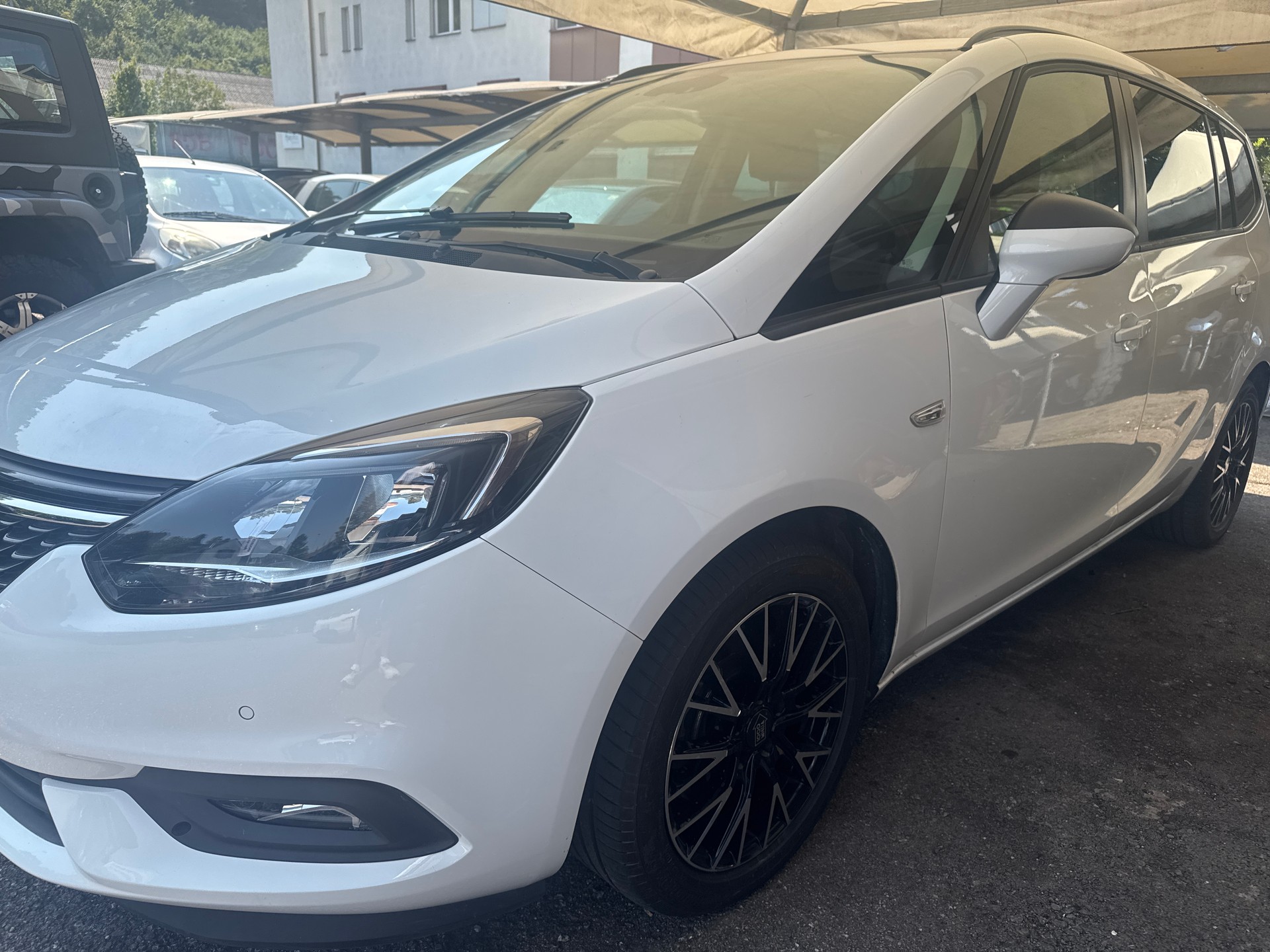 OPEL Zafira 1.6i Turbo Sport Automatic-image-0