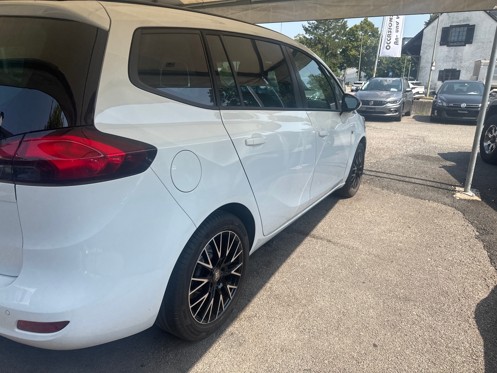 OPEL Zafira 1.6i Turbo Sport Automatic-image-4
