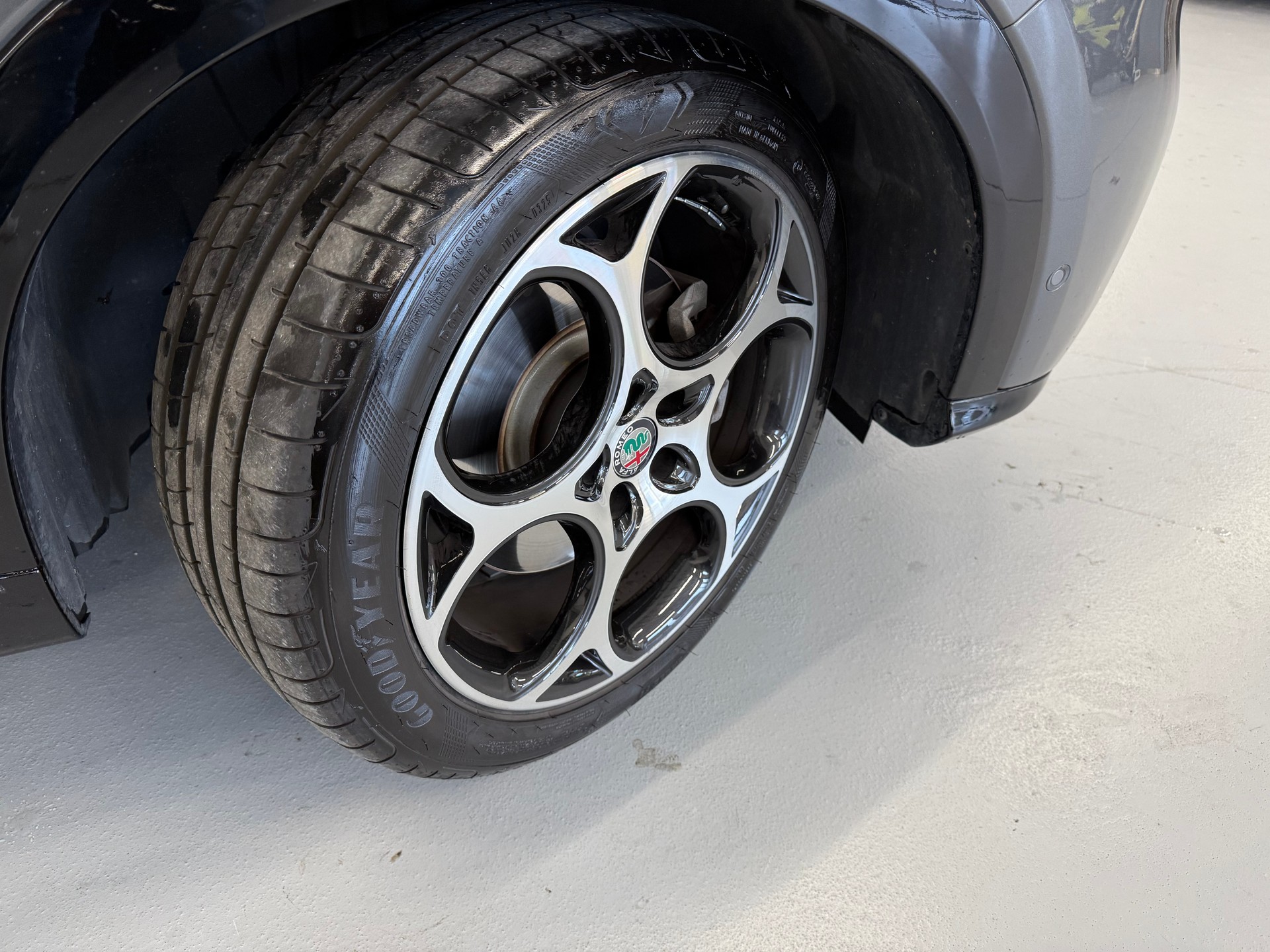 ALFA ROMEO Tonale 1.5 48V Hybrid Ti Pack Premium-image-5