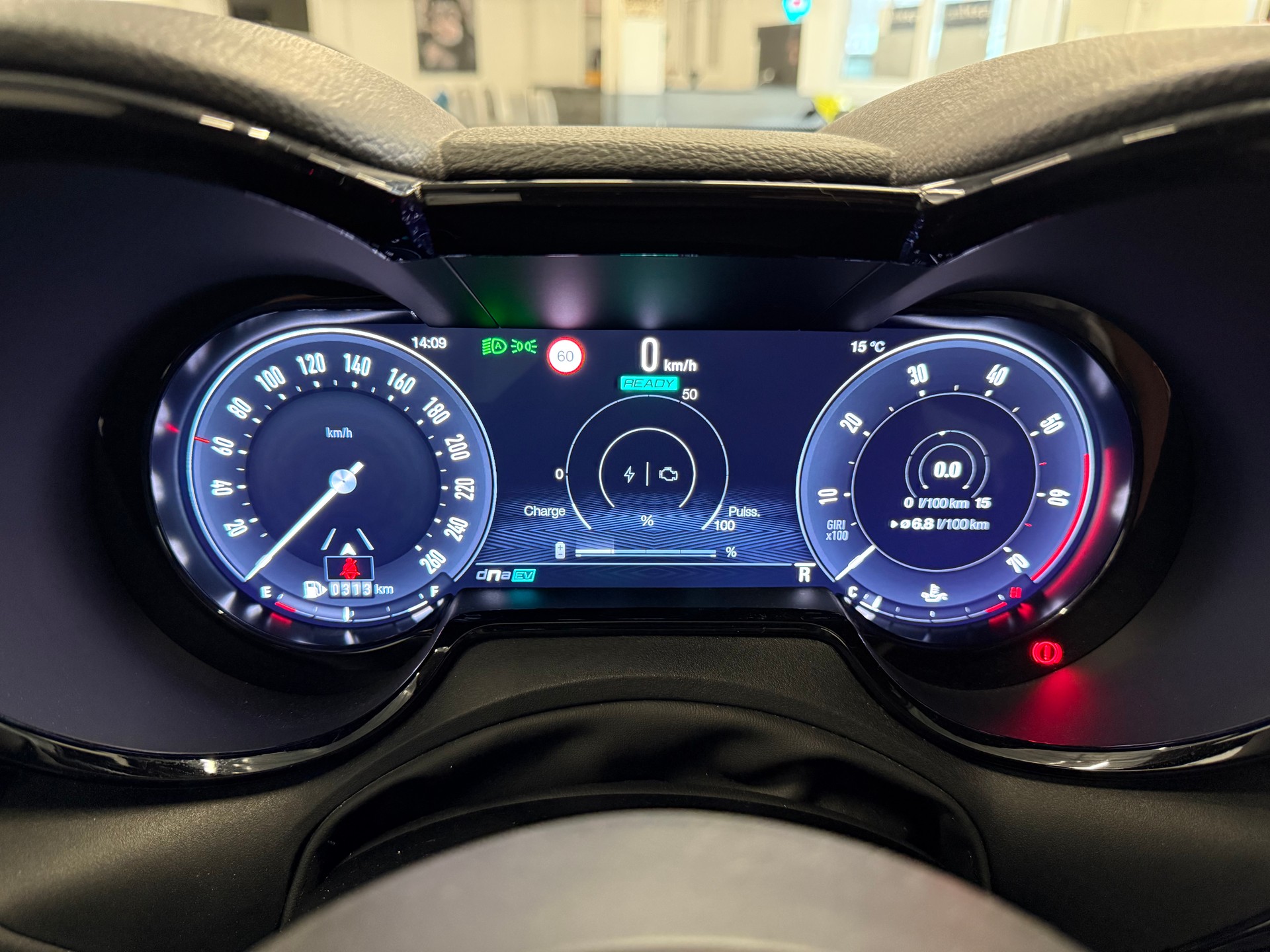 ALFA ROMEO Tonale 1.5 48V Hybrid Ti Pack Premium-image-24