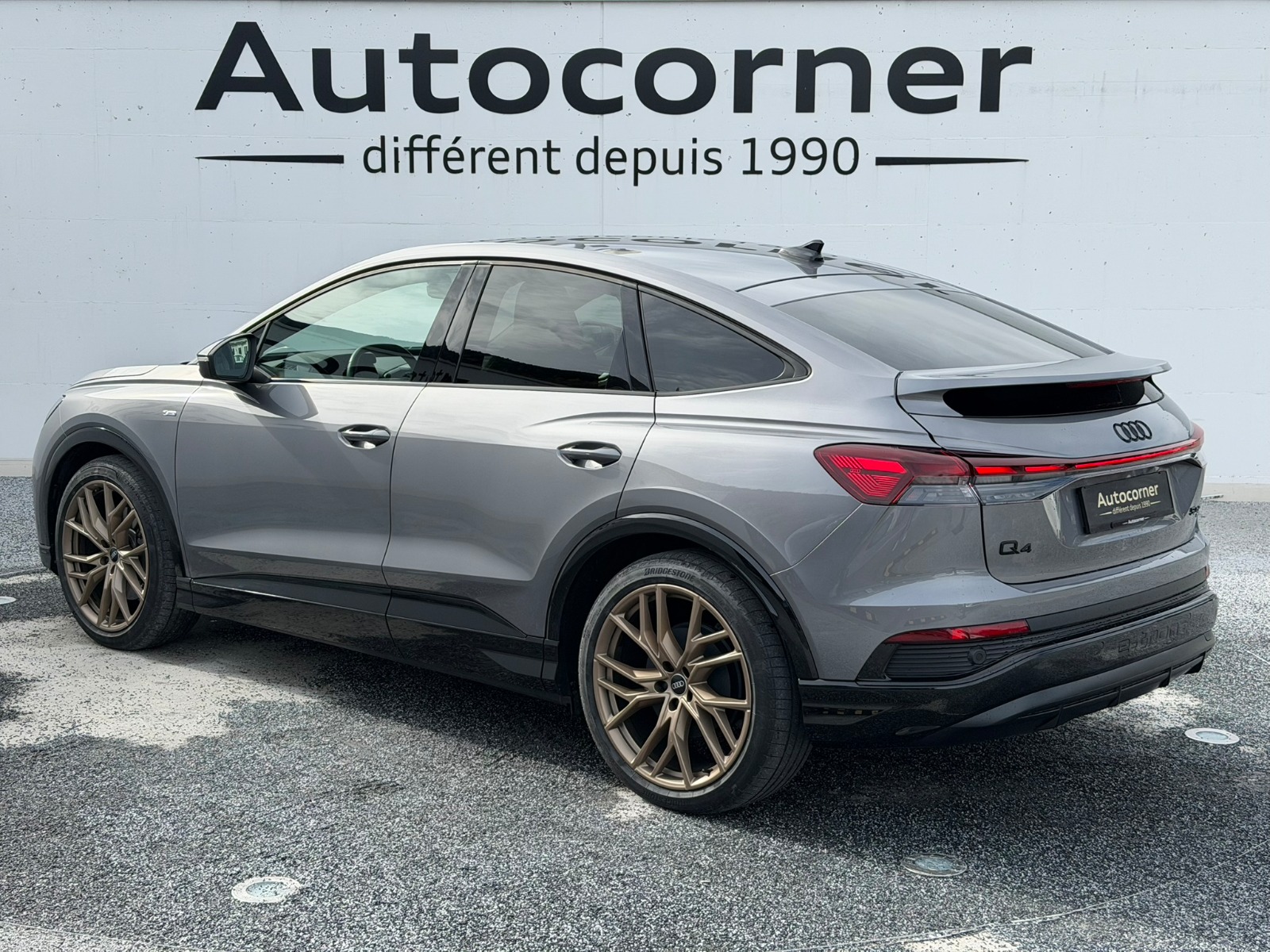 AUDI Q4 Sportback e-tron 50 quattro-image-2