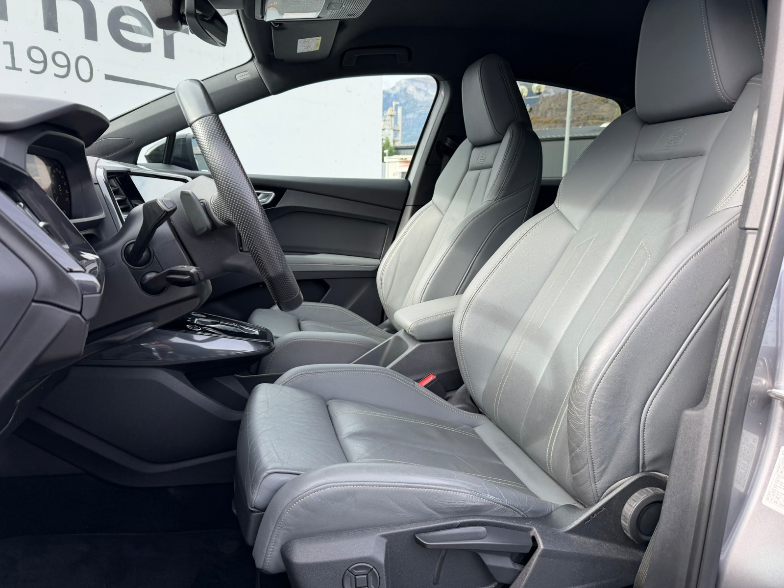 AUDI Q4 Sportback e-tron 50 quattro-image-8